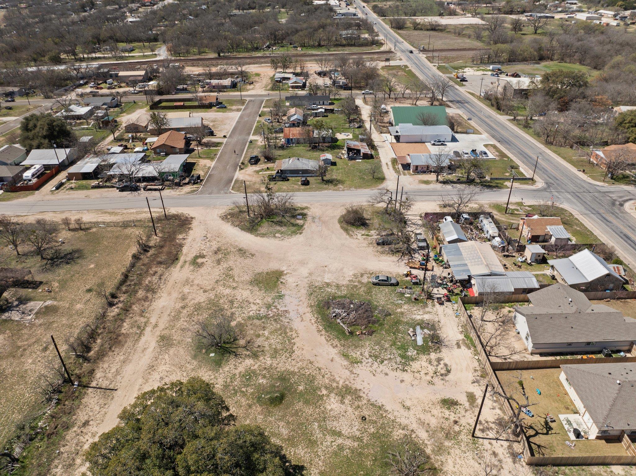 LOT: 1-2-3-4-5-6 BLK: 5 A EAST AVE i Ave, Lampasas, TX 76550
