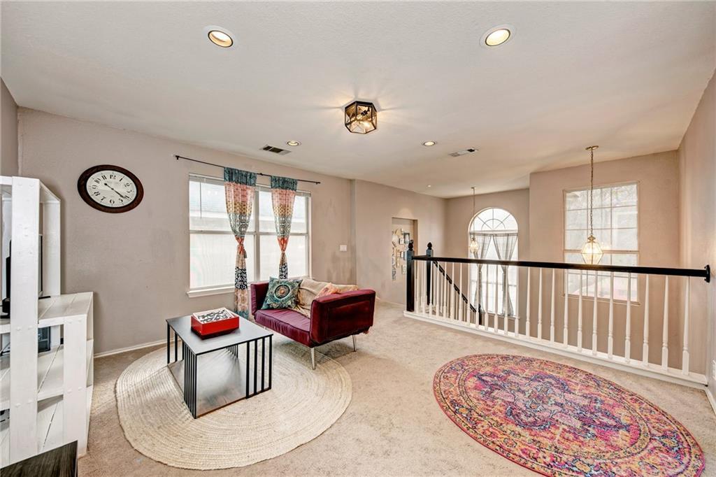 1813 White Oak Loop, Round Rock, TX 78681