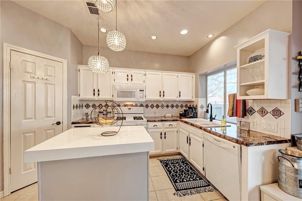 1813 White Oak Loop, Round Rock, TX 78681