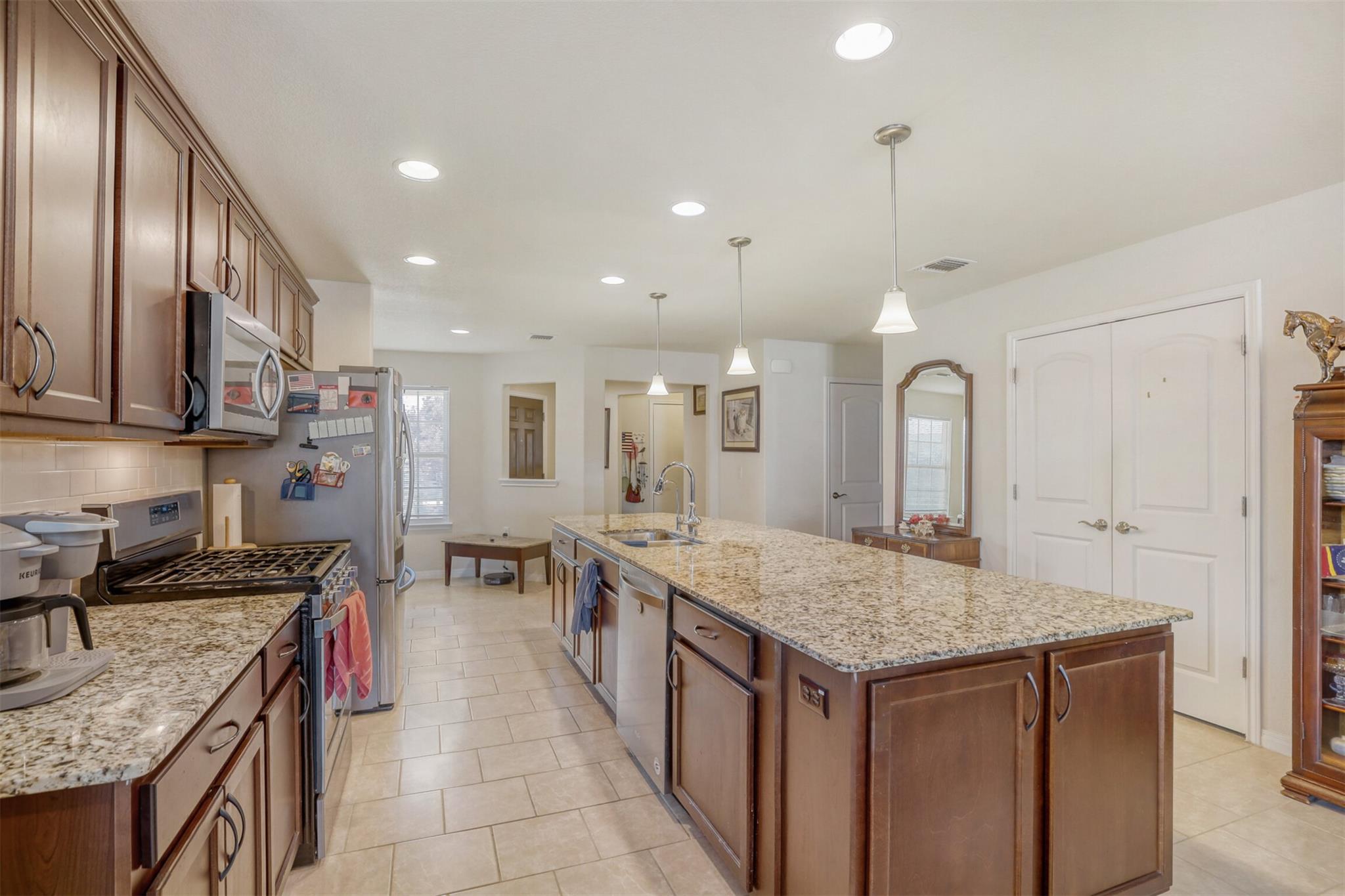 217 Comal Ln, Georgetown, TX 78633