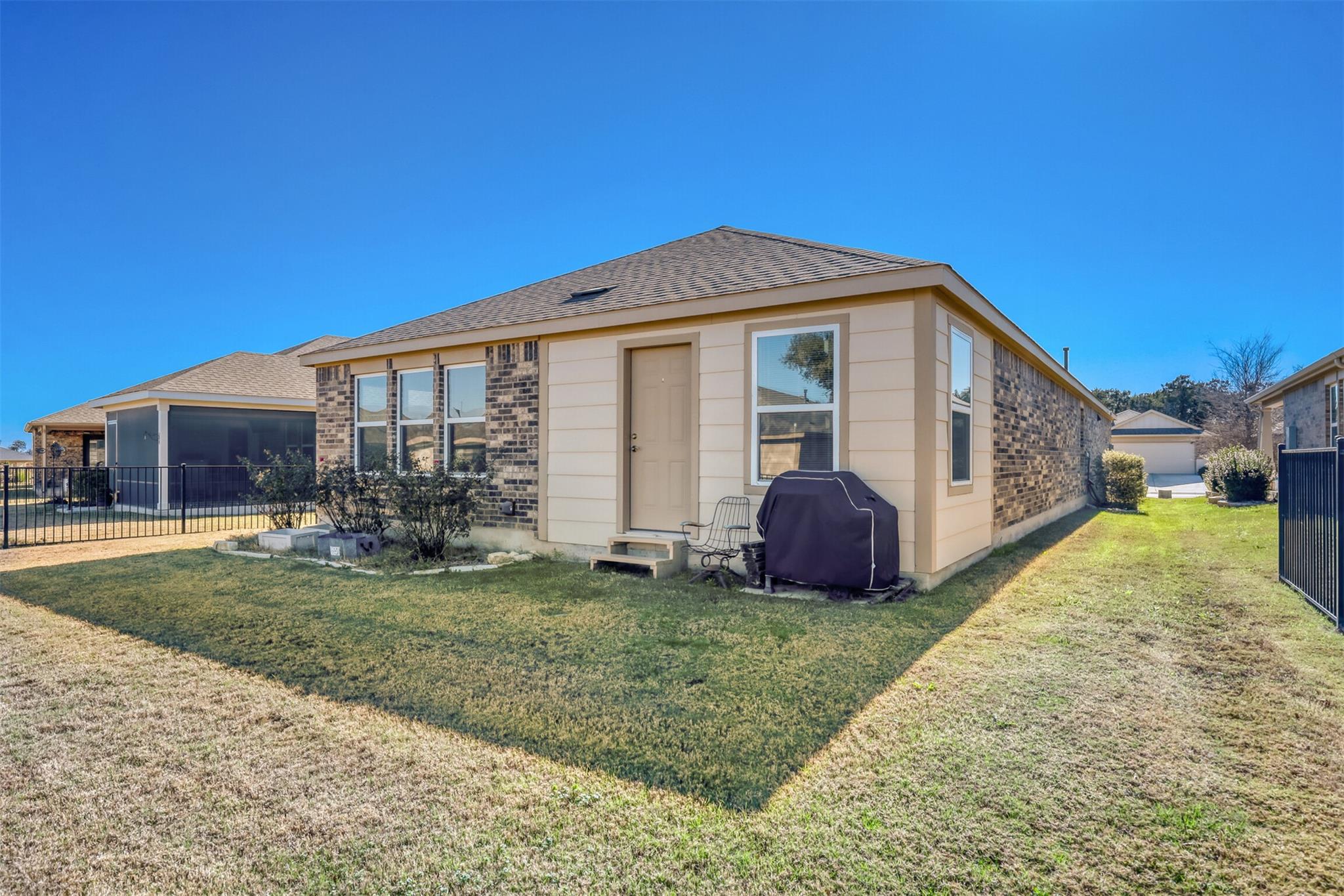 217 Comal Ln, Georgetown, TX 78633