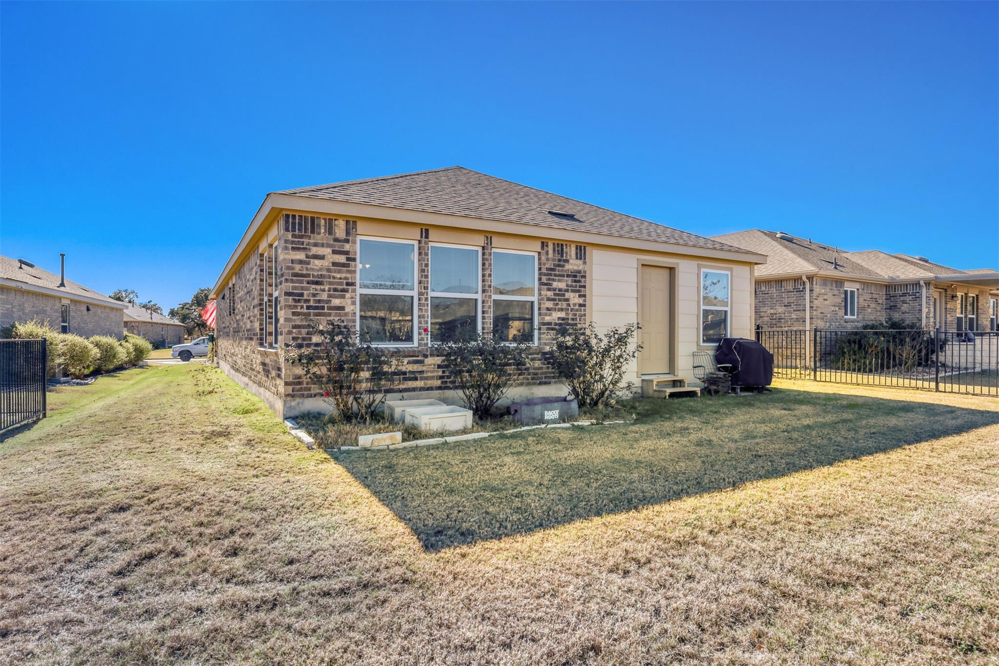 217 Comal Ln, Georgetown, TX 78633