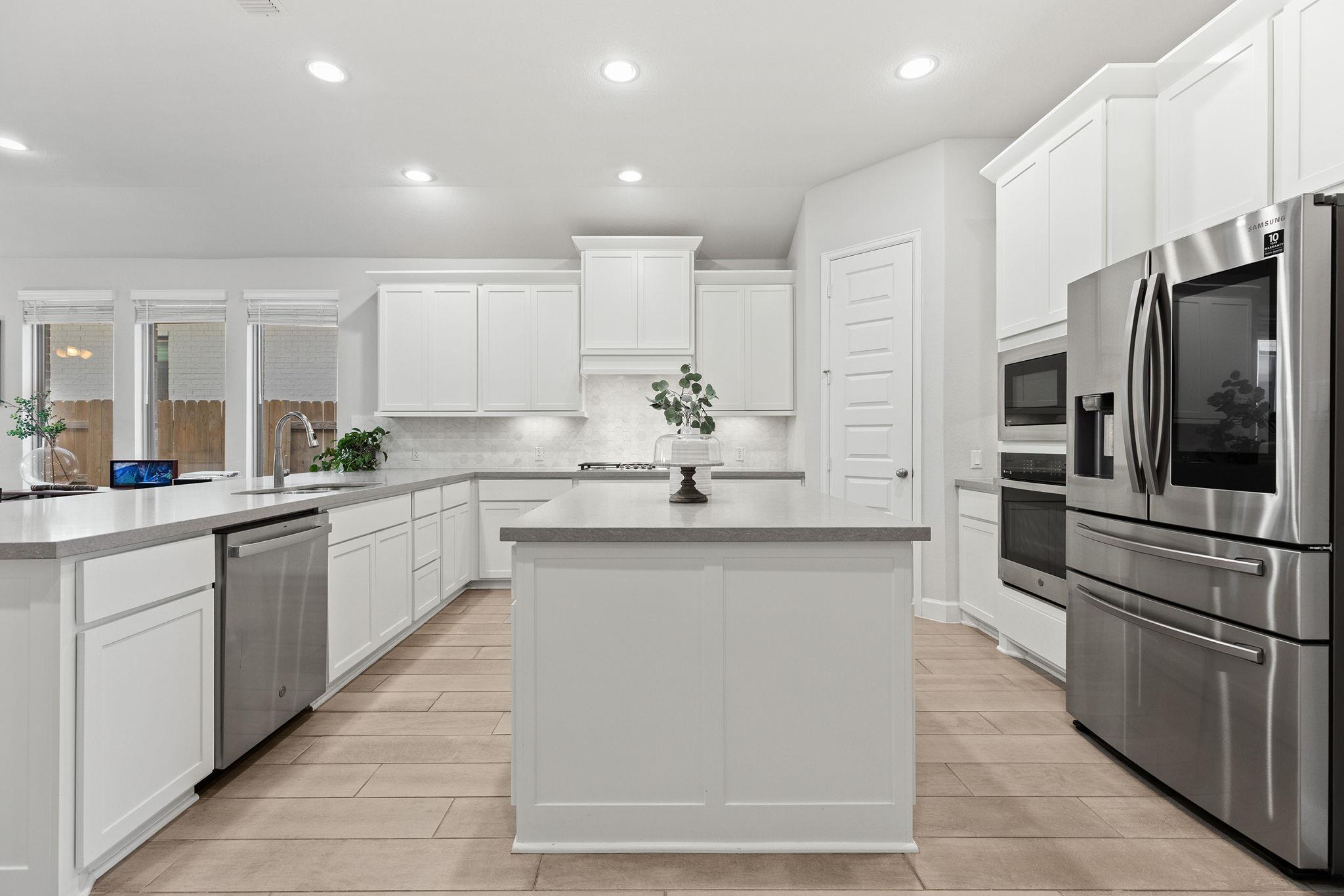 1909 Sir Nathaniel Ln, Leander, TX 78641