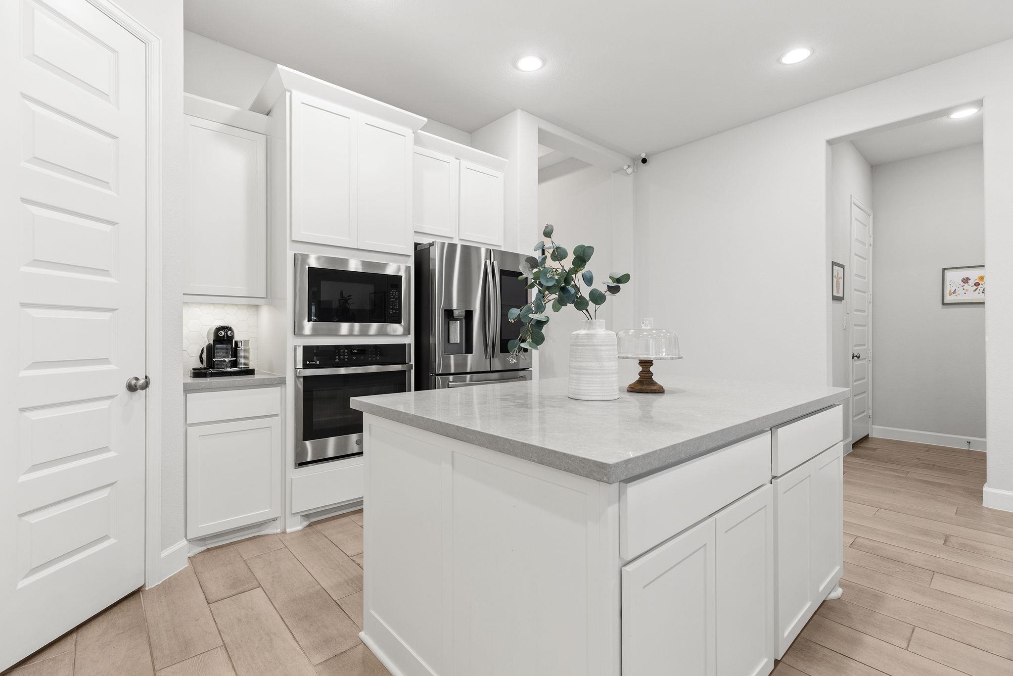 1909 Sir Nathaniel Ln, Leander, TX 78641