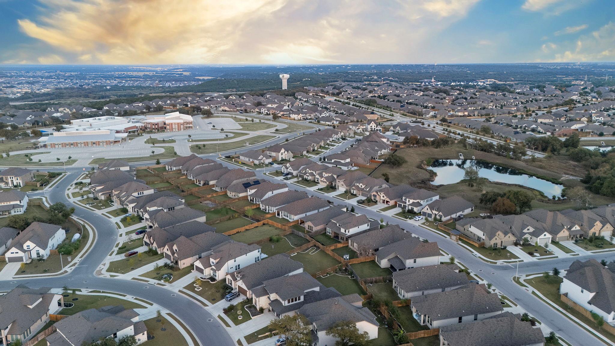 1909 Sir Nathaniel Ln, Leander, TX 78641