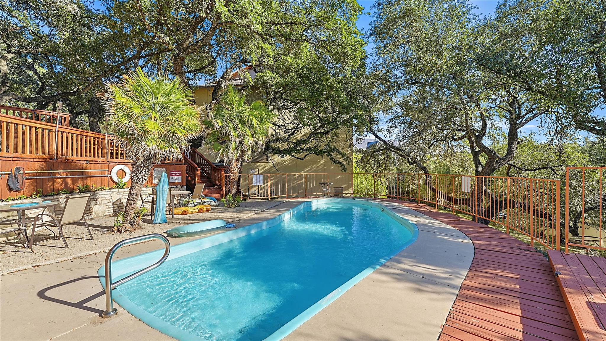 1226 Cougar Dr # 15, Canyon Lake, TX 78133