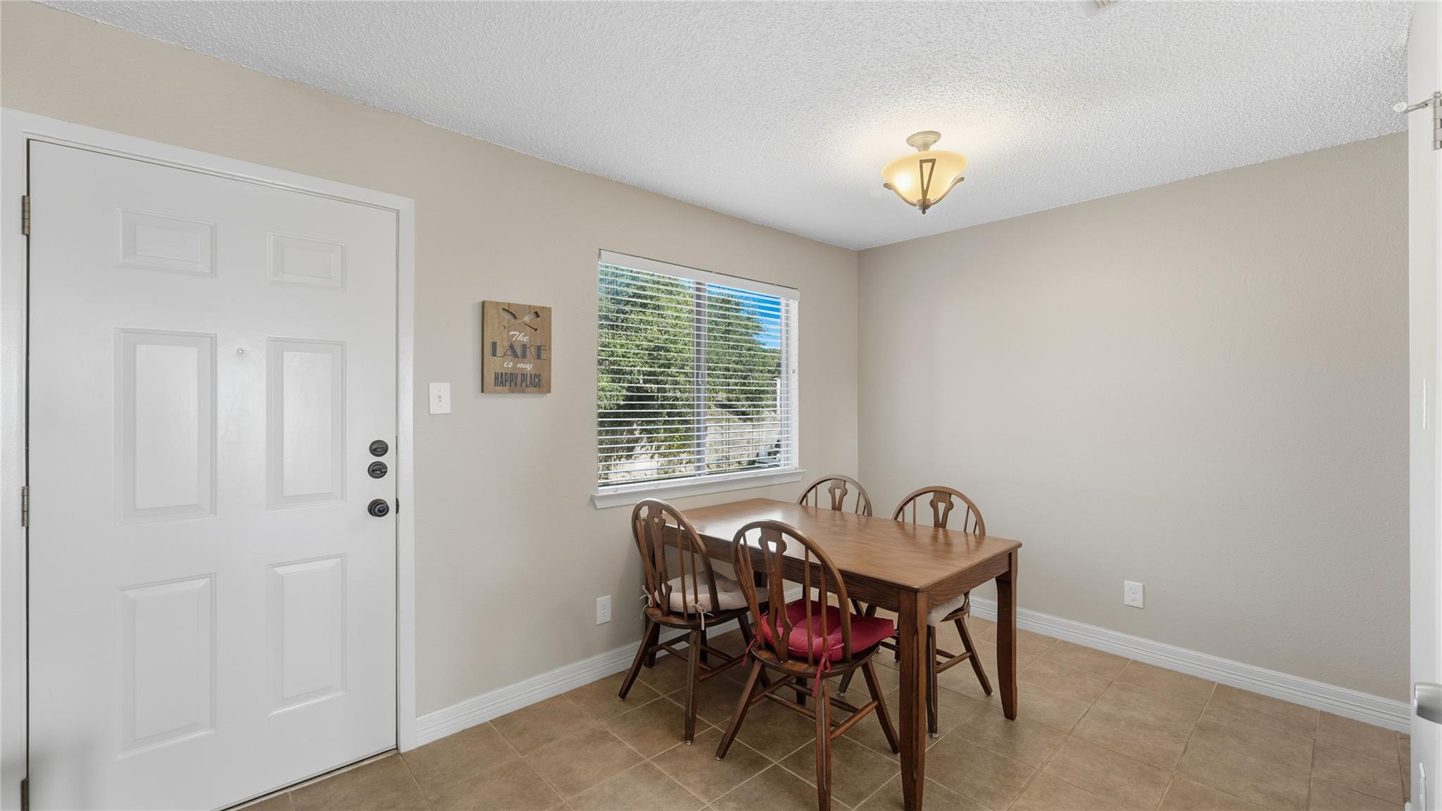 1226 Cougar Dr # 15, Canyon Lake, TX 78133