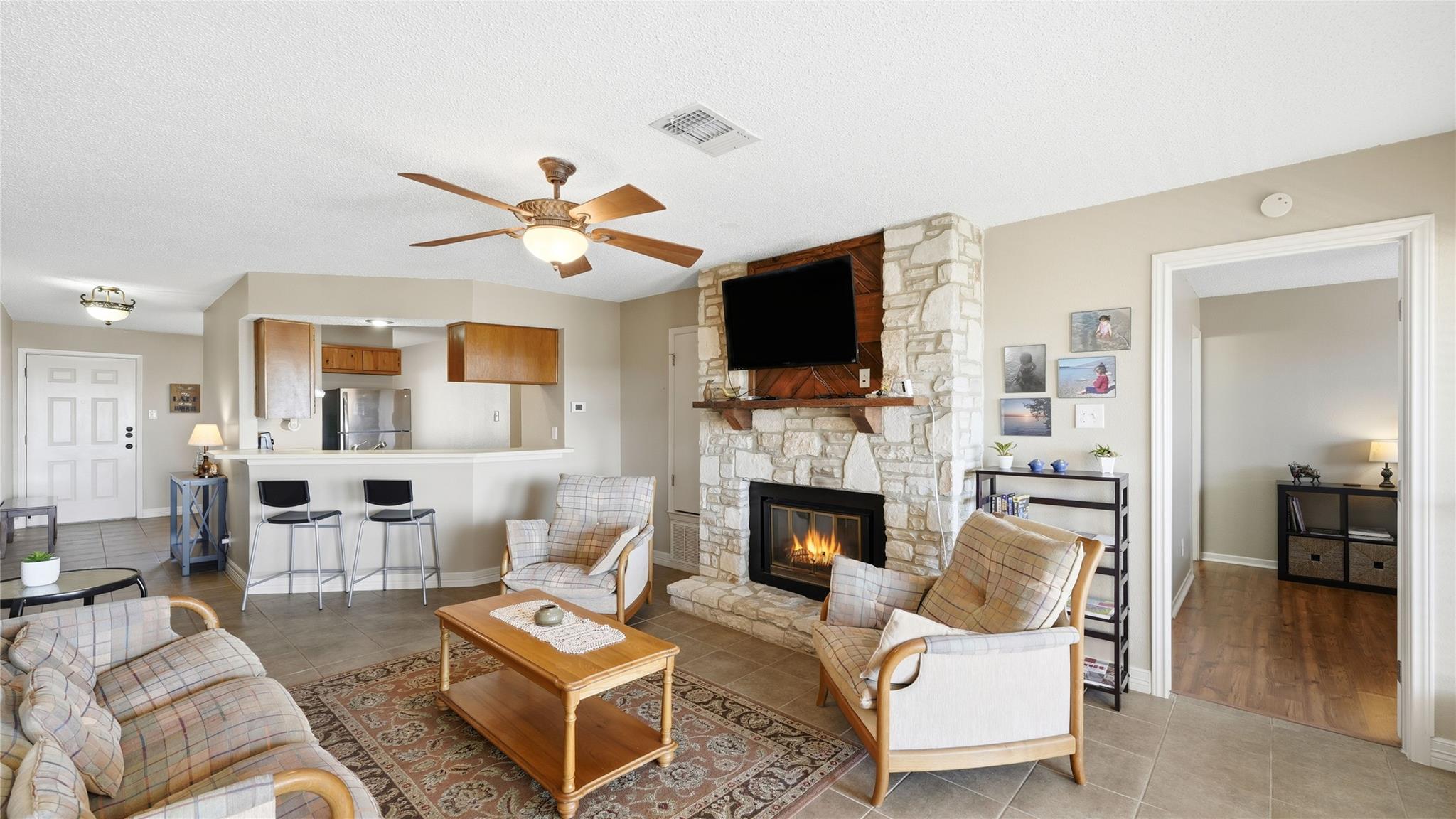 1226 Cougar Dr # 15, Canyon Lake, TX 78133