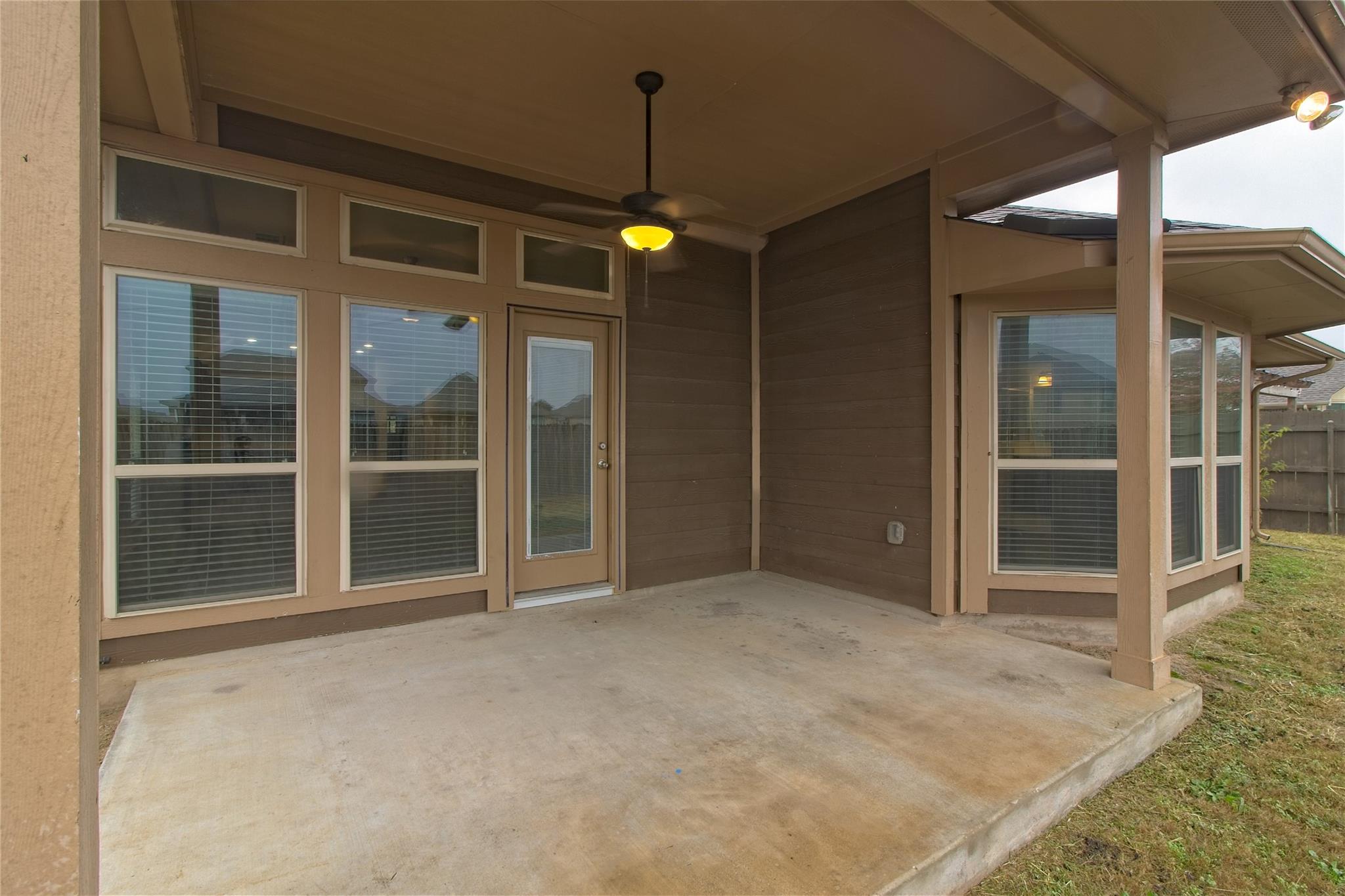 6040 Angelo St, Round Rock, TX 78665