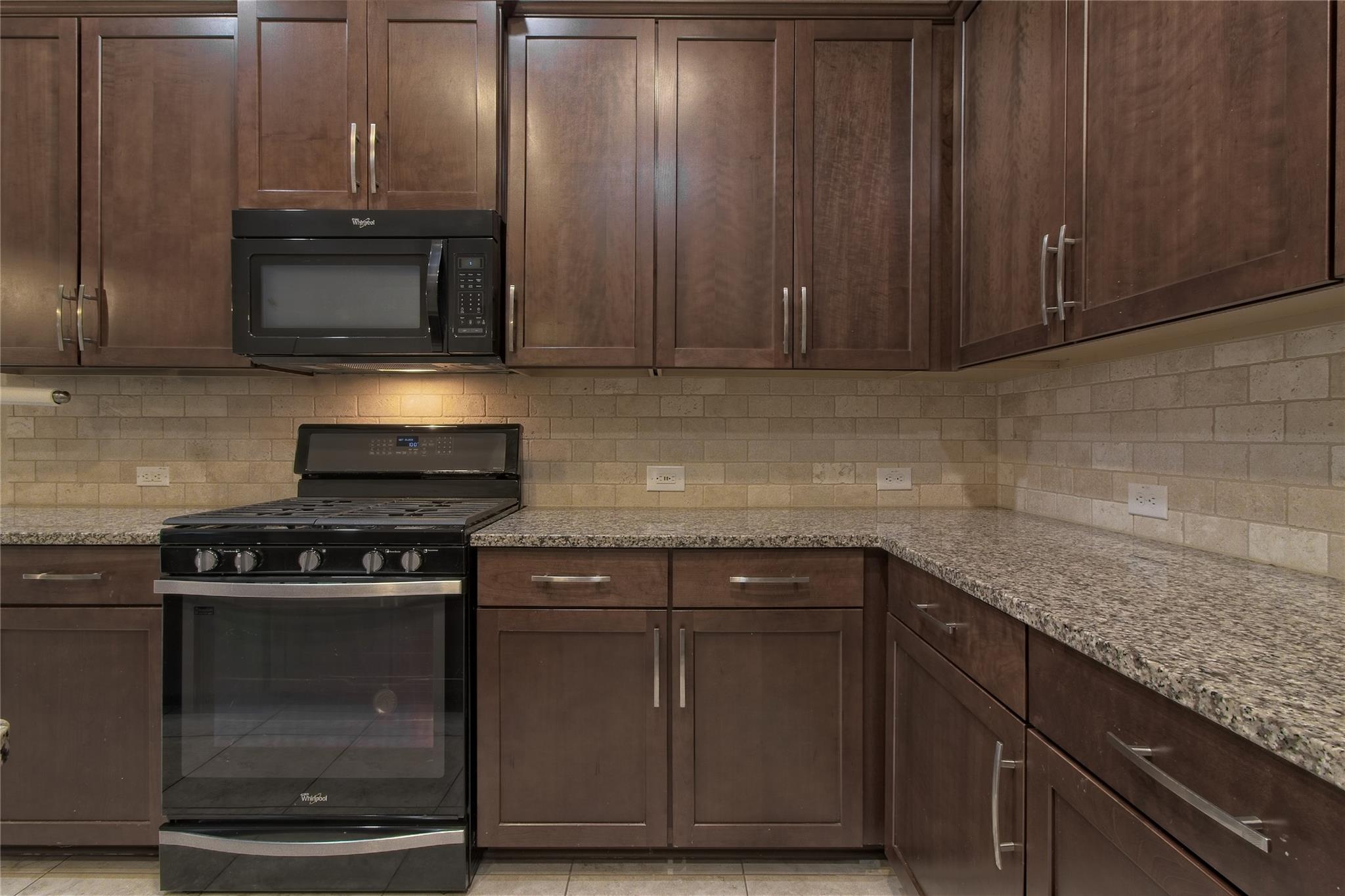 6040 Angelo St, Round Rock, TX 78665