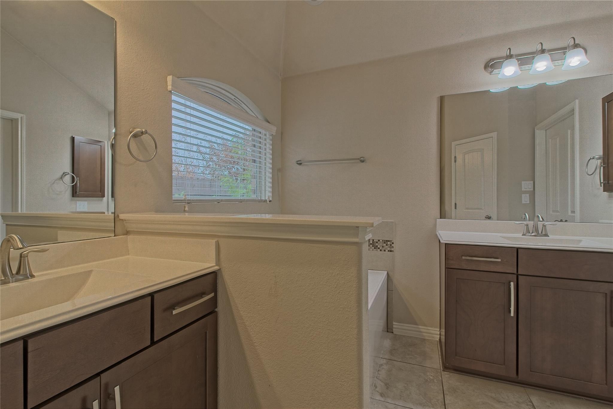 6040 Angelo St, Round Rock, TX 78665