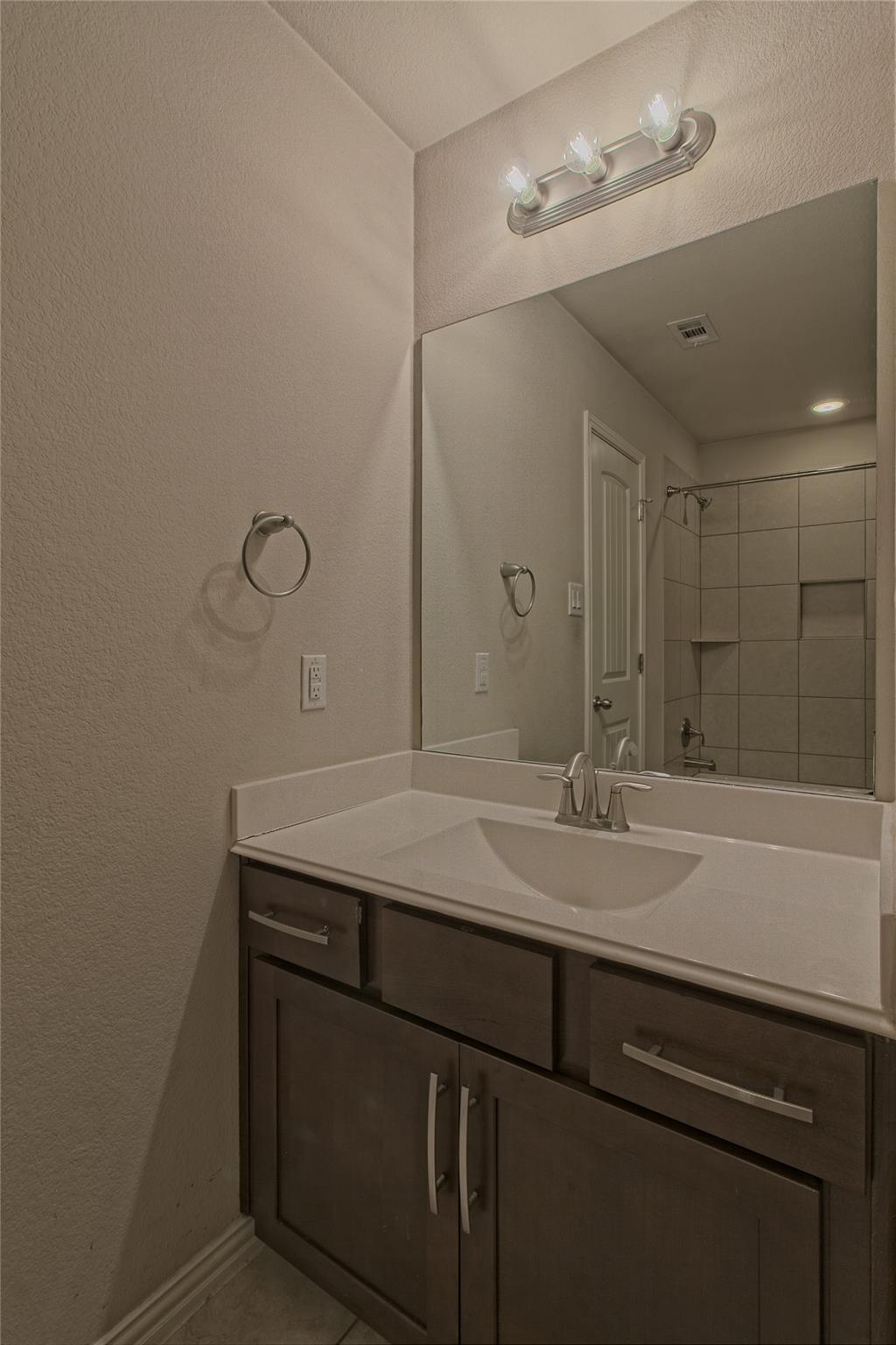 6040 Angelo St, Round Rock, TX 78665