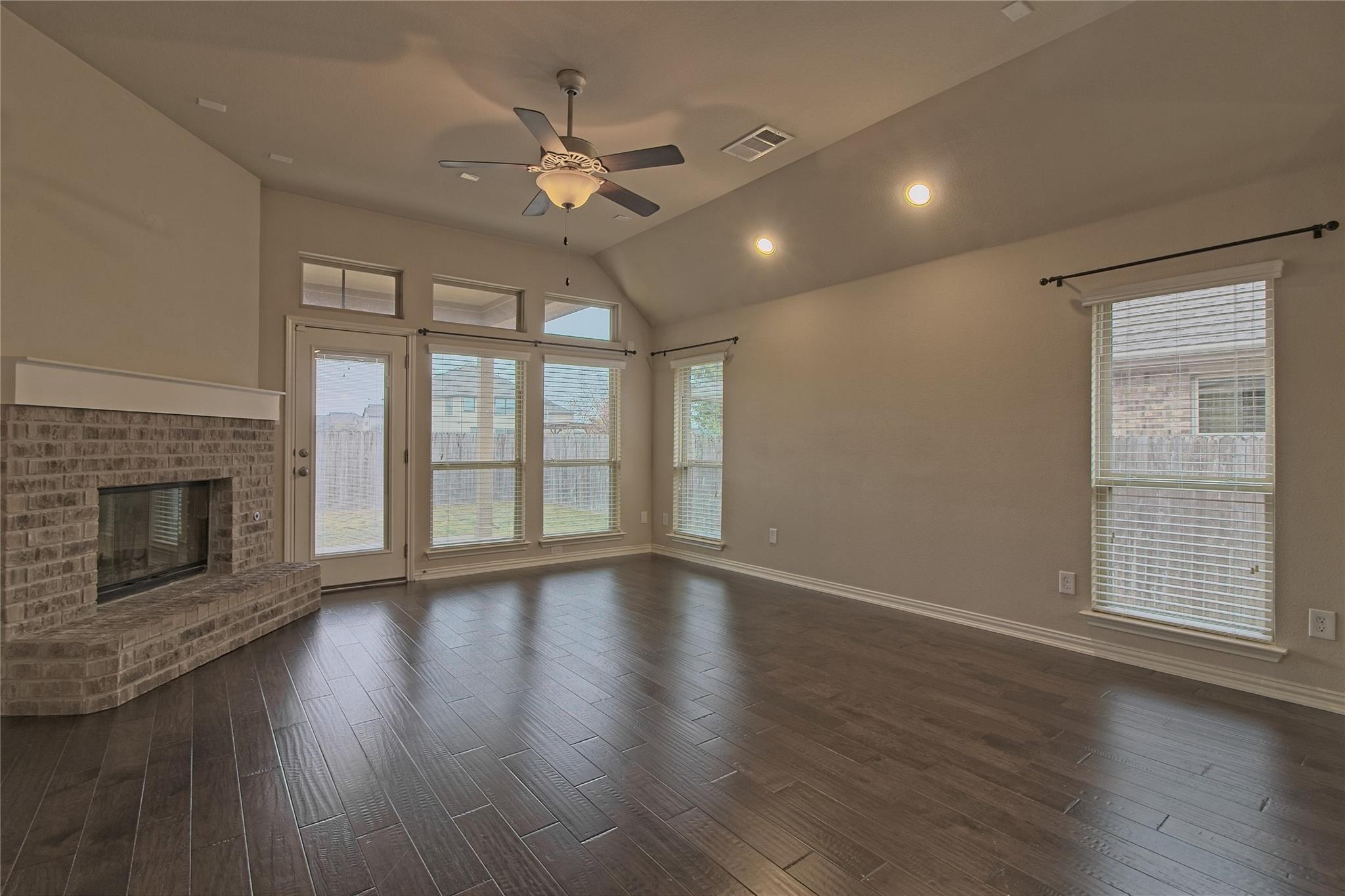 6040 Angelo St, Round Rock, TX 78665