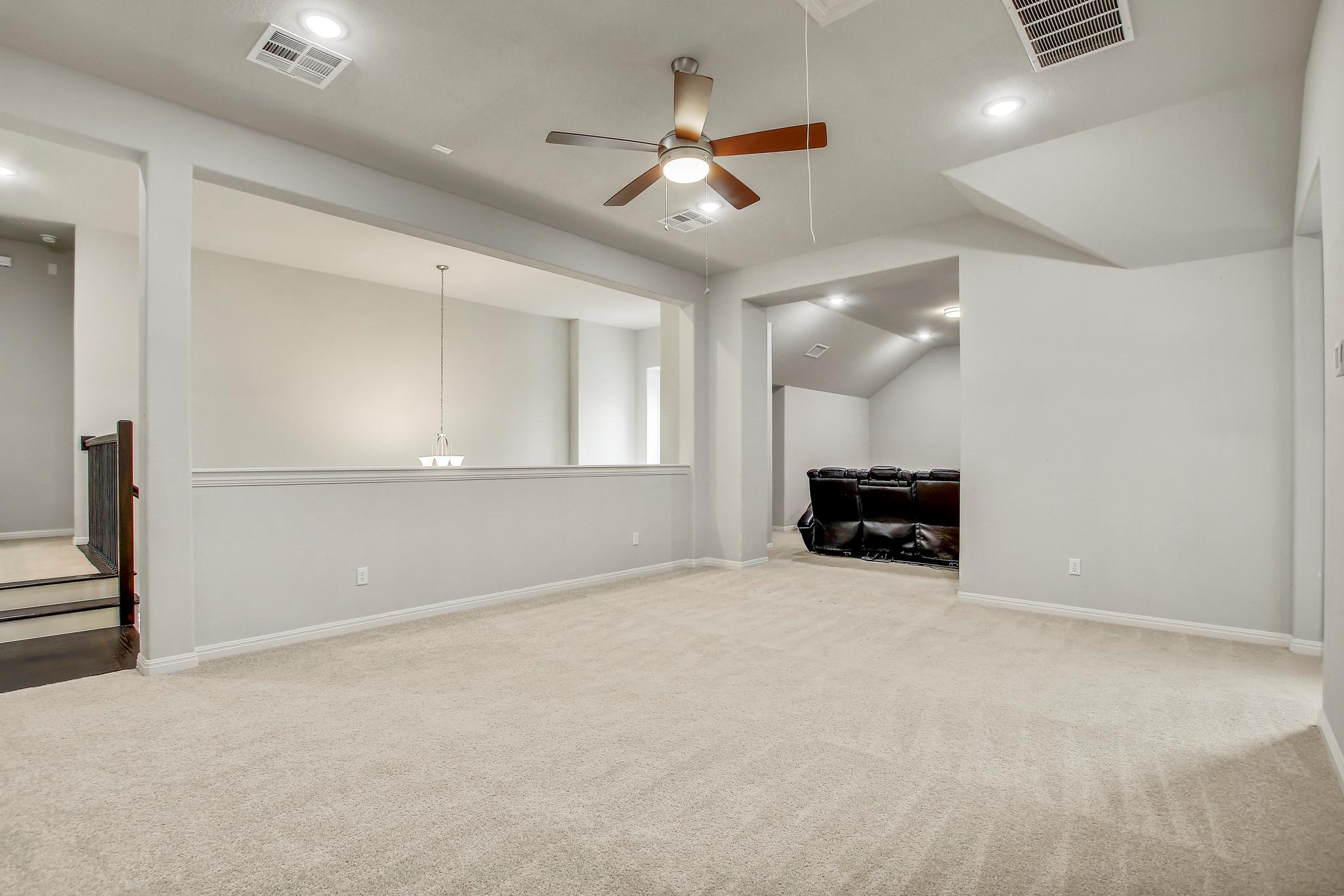 525 Houston Loop, Liberty Hill, TX 78642