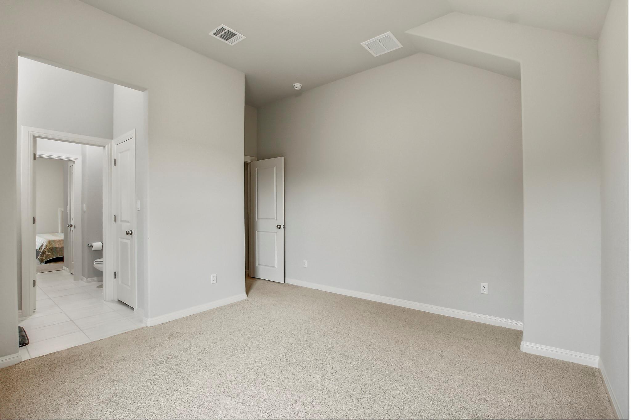 525 Houston Loop, Liberty Hill, TX 78642