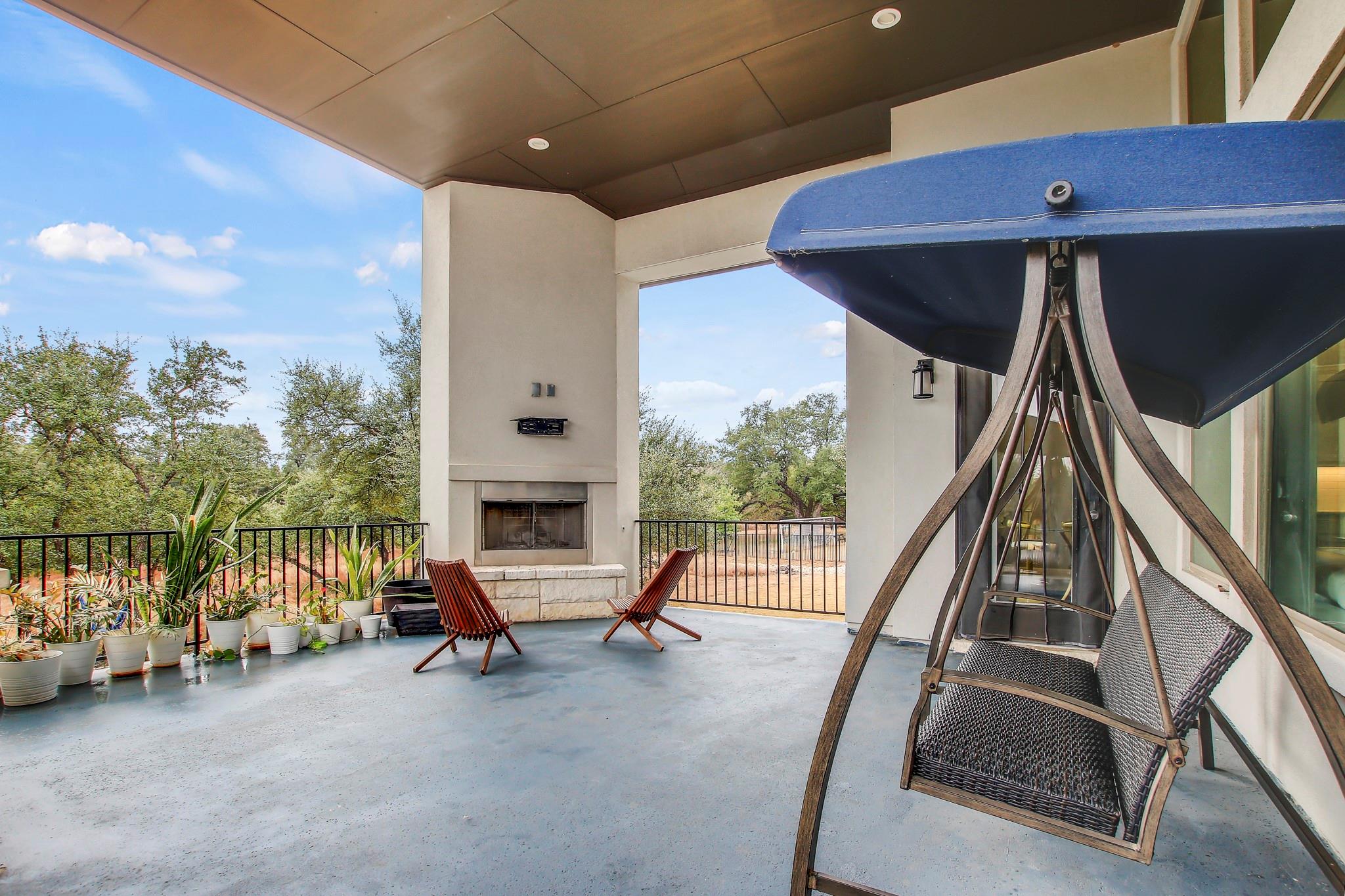 525 Houston Loop, Liberty Hill, TX 78642