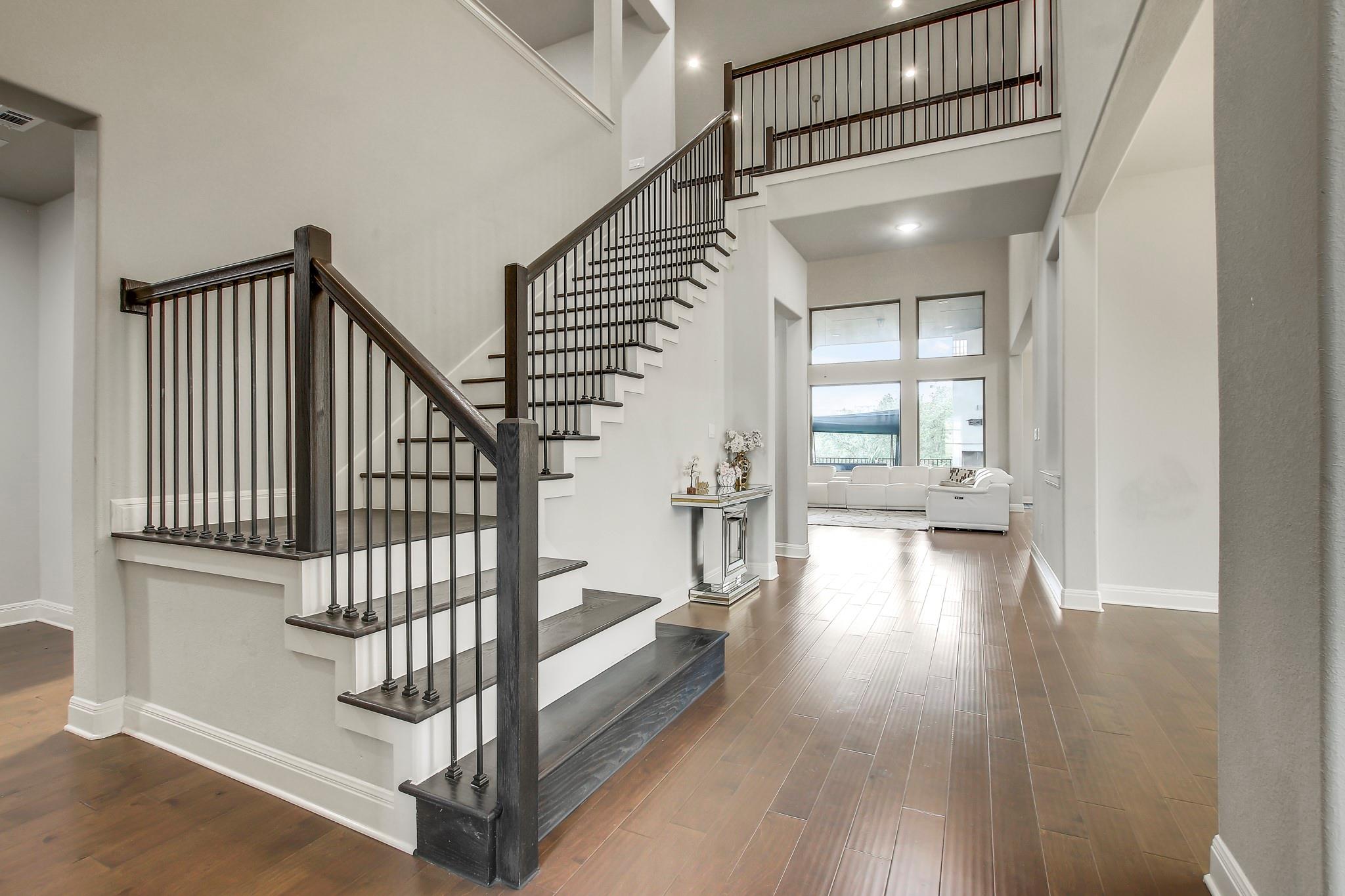 525 Houston Loop, Liberty Hill, TX 78642