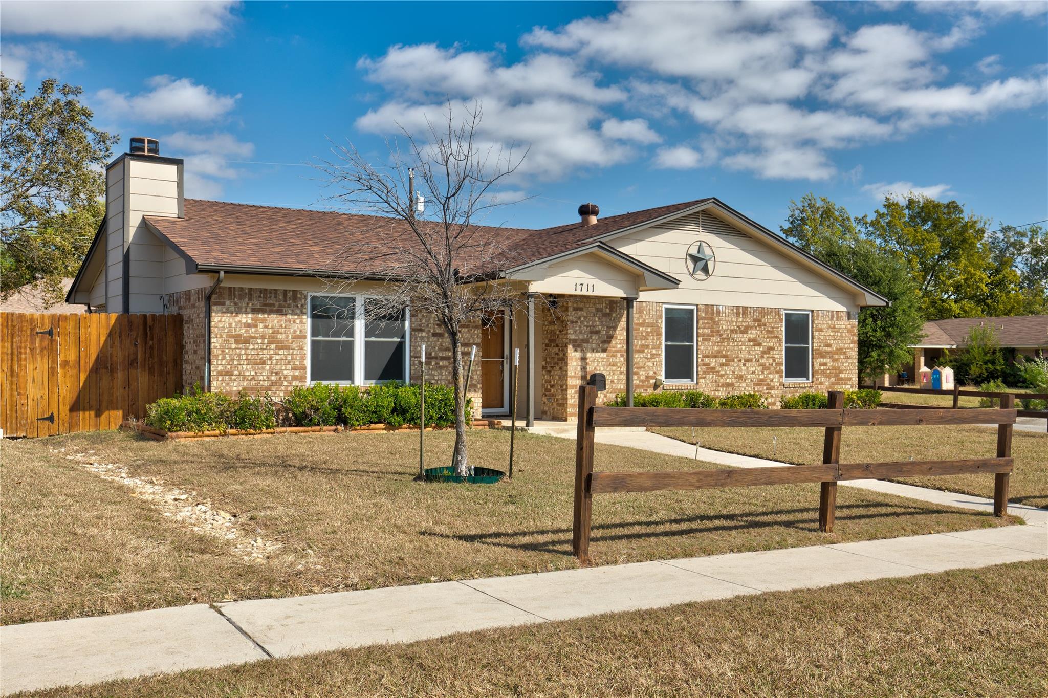 1711 Topaz Rd, Killeen, TX 76543