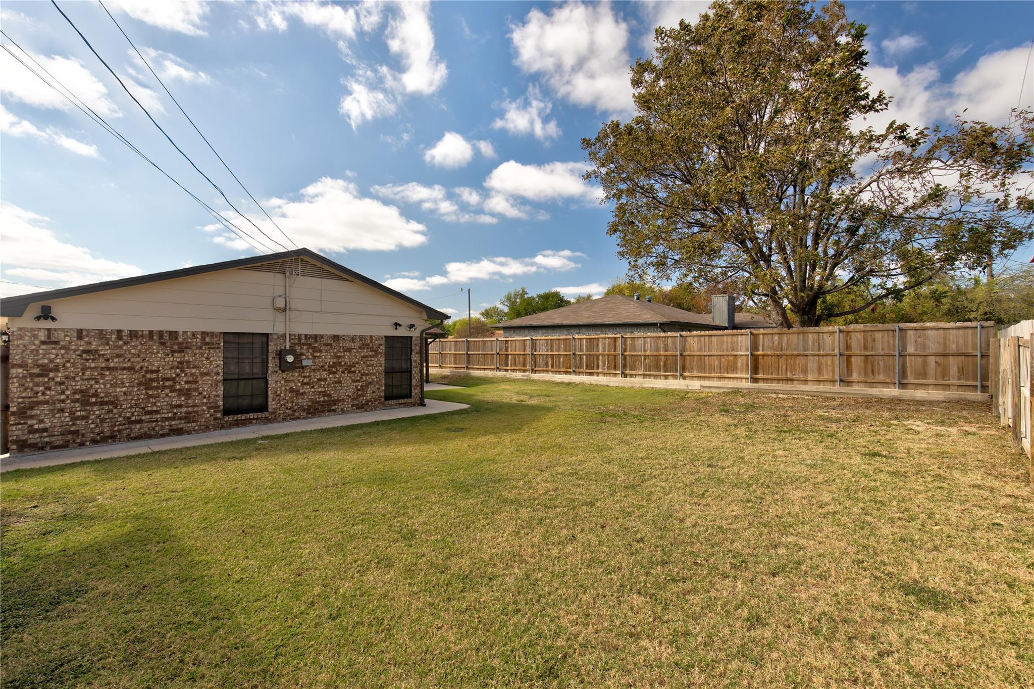 1711 Topaz Rd, Killeen, TX 76543