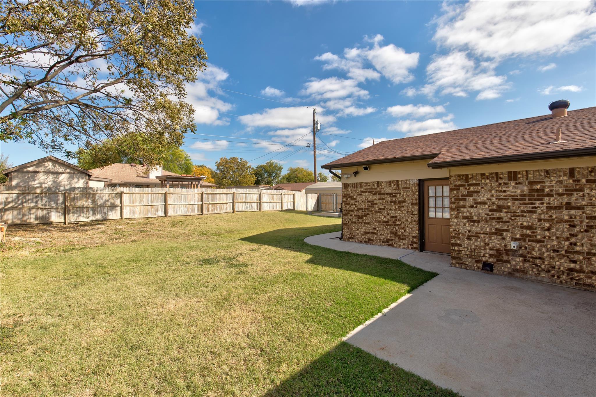 1711 Topaz Rd, Killeen, TX 76543