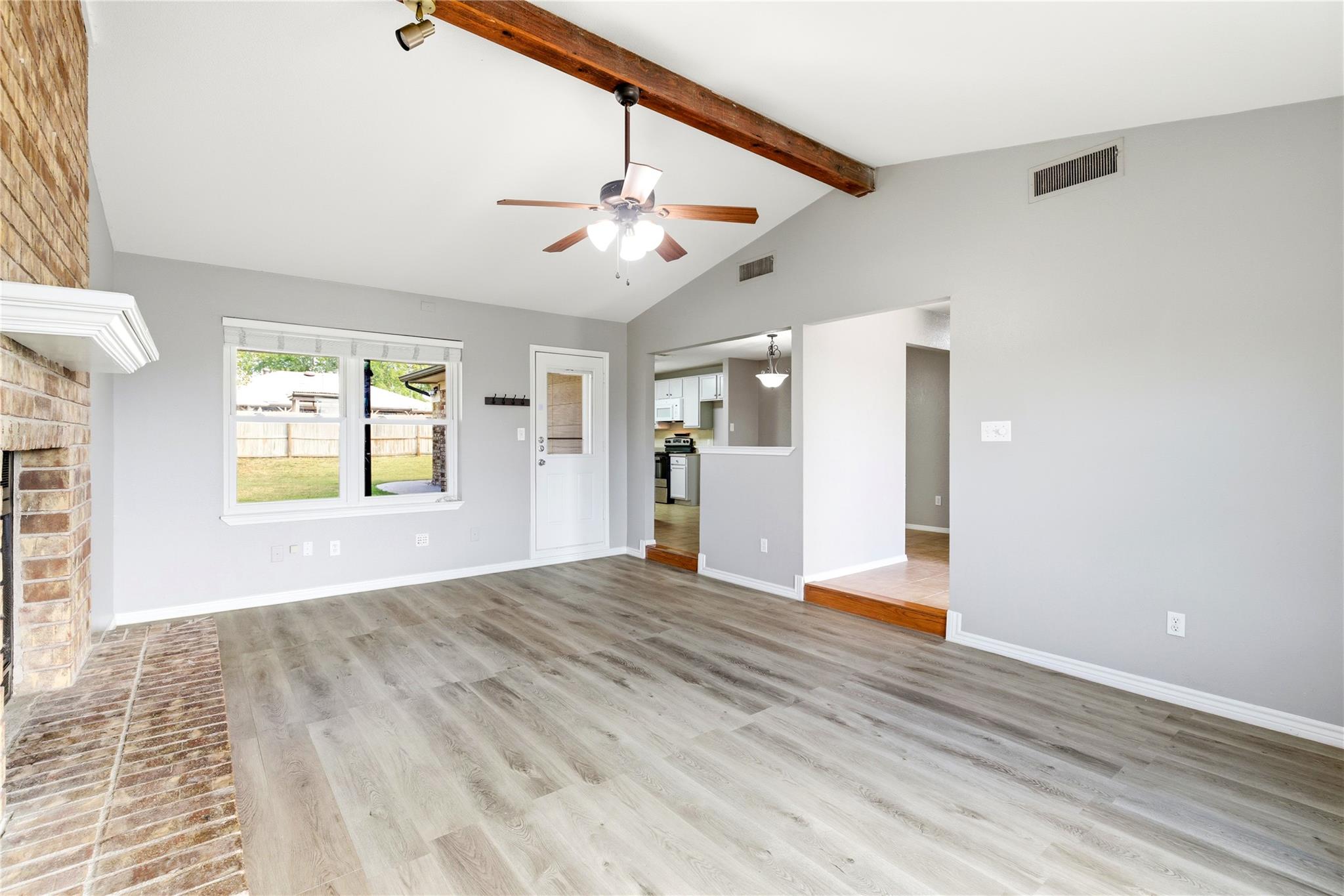 1711 Topaz Rd, Killeen, TX 76543