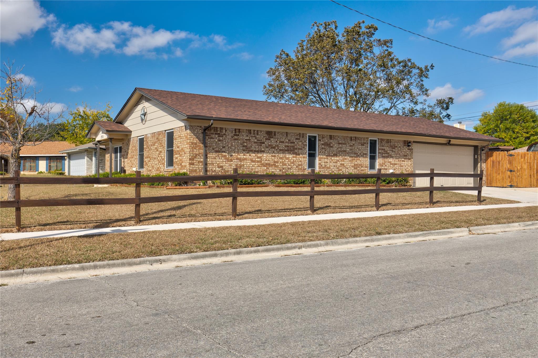 1711 Topaz Rd, Killeen, TX 76543