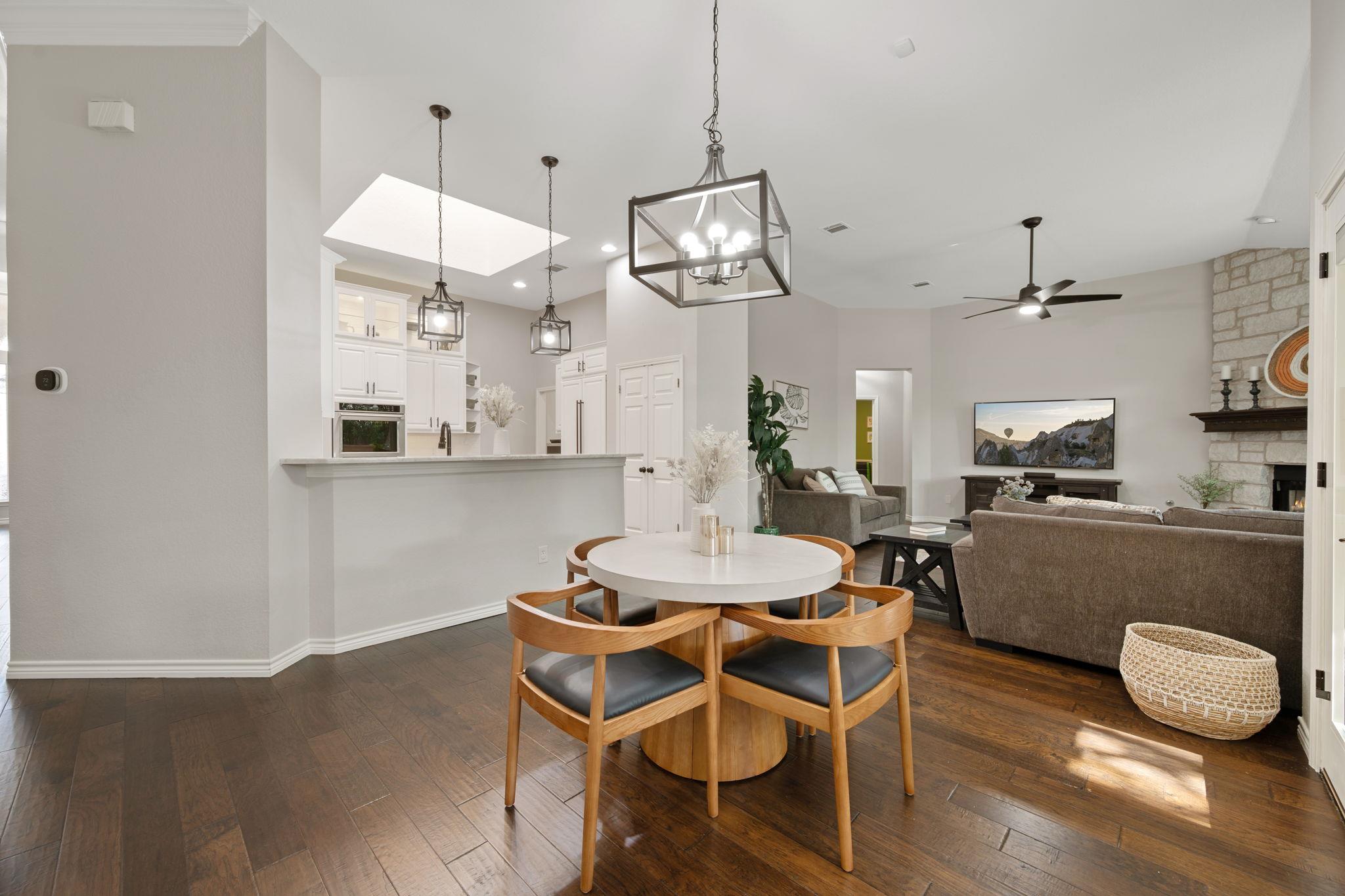 1005 Cedar Crest Cv, Round Rock, TX 78665