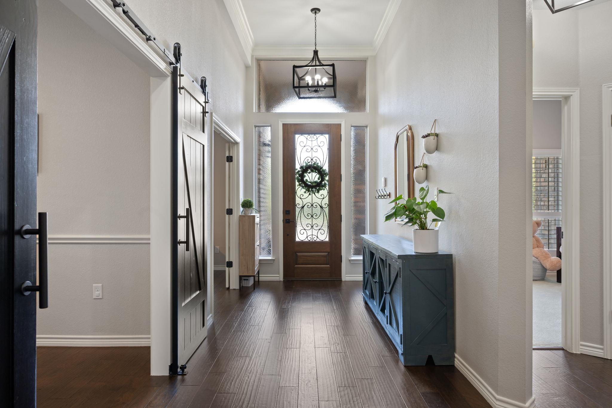 1005 Cedar Crest Cv, Round Rock, TX 78665