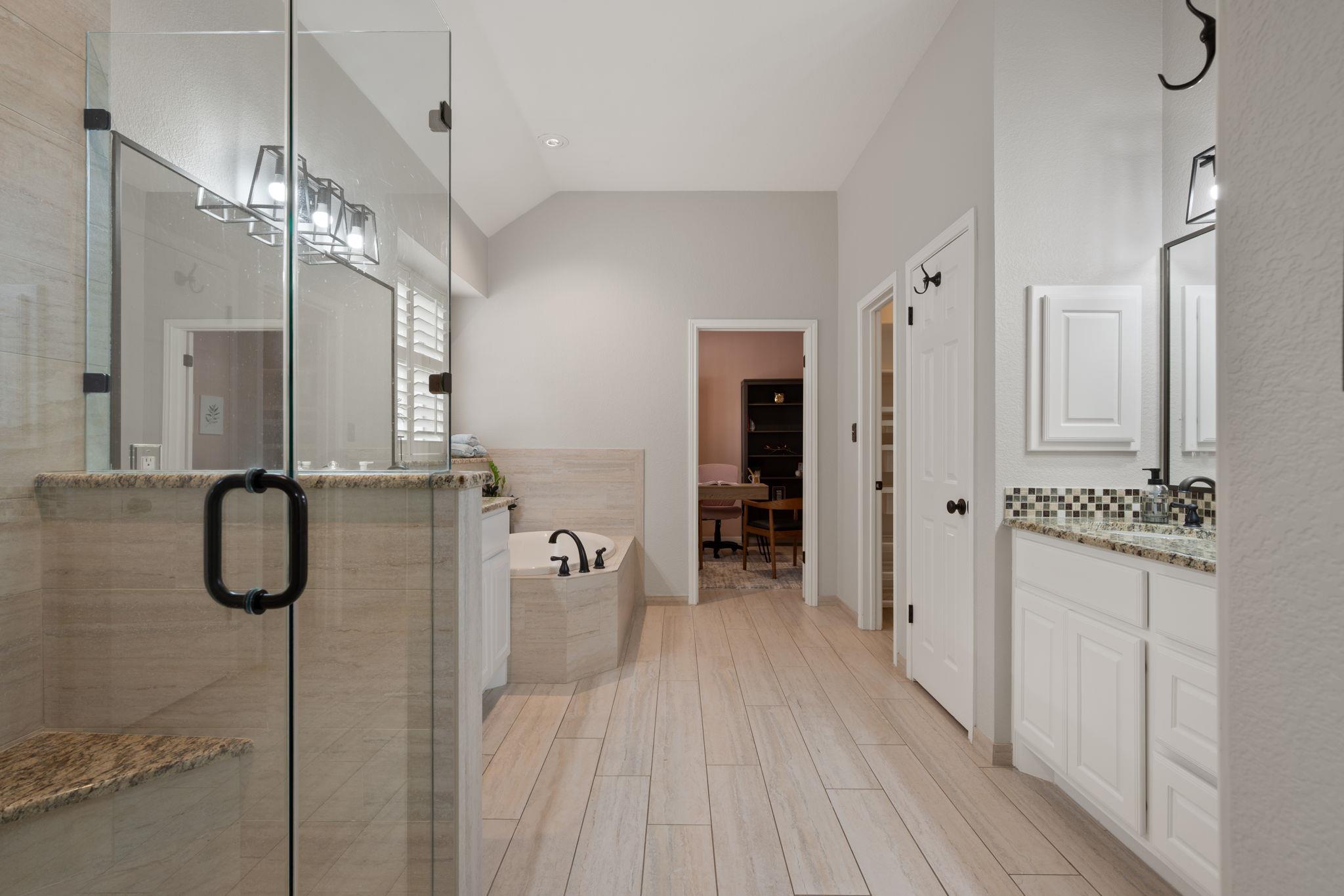 1005 Cedar Crest Cv, Round Rock, TX 78665