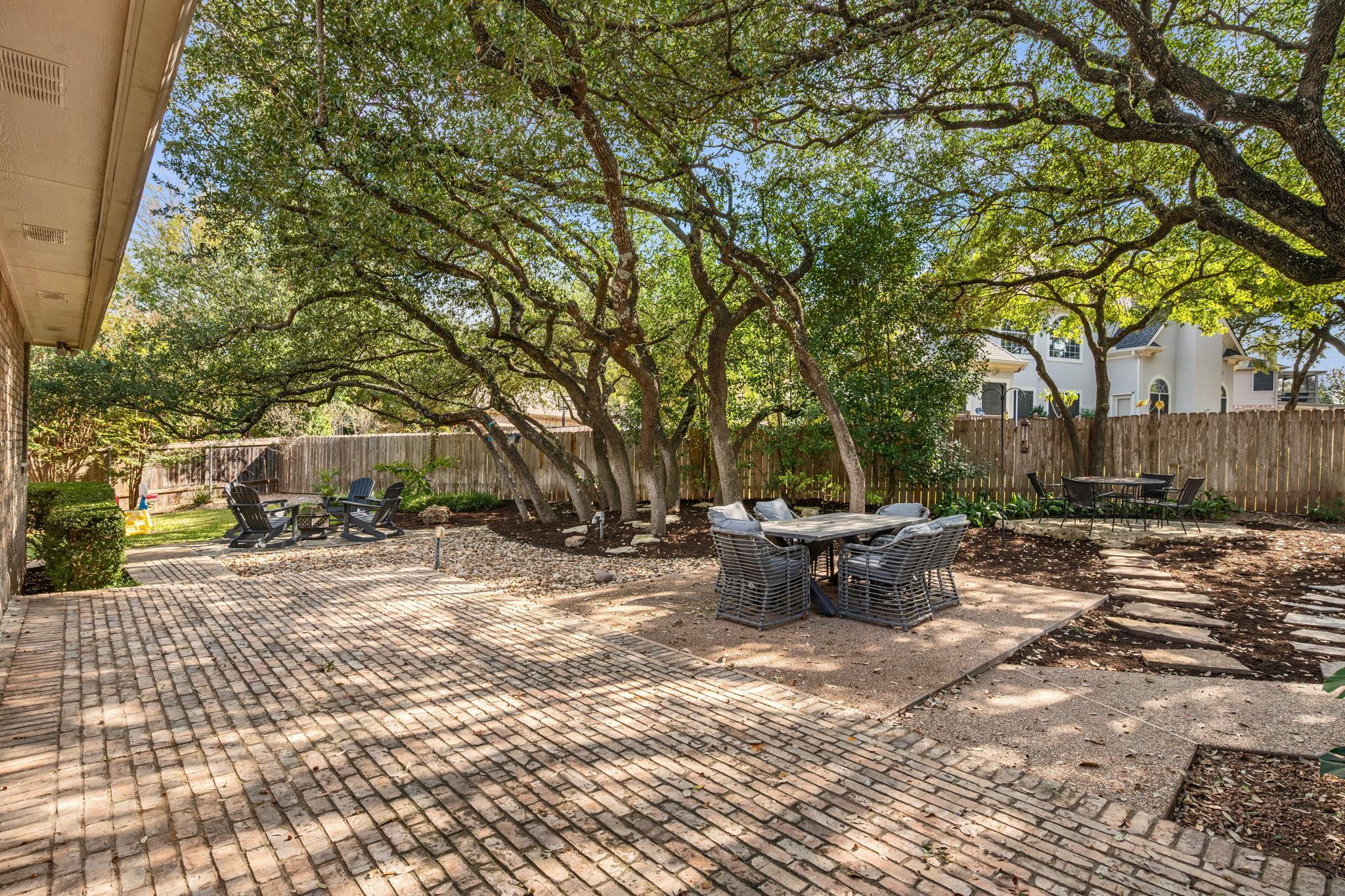 1005 Cedar Crest Cv, Round Rock, TX 78665