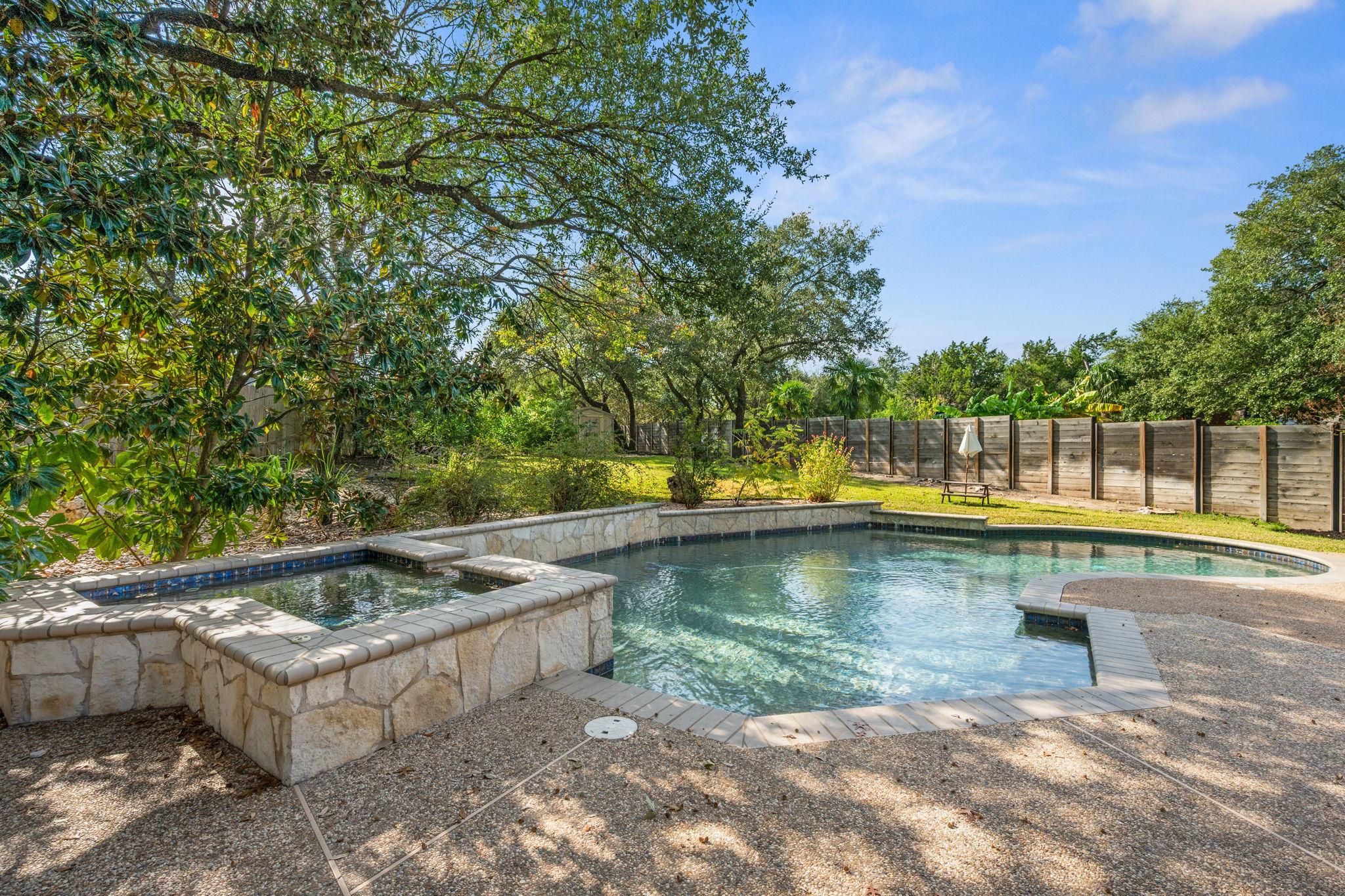 1005 Cedar Crest Cv, Round Rock, TX 78665