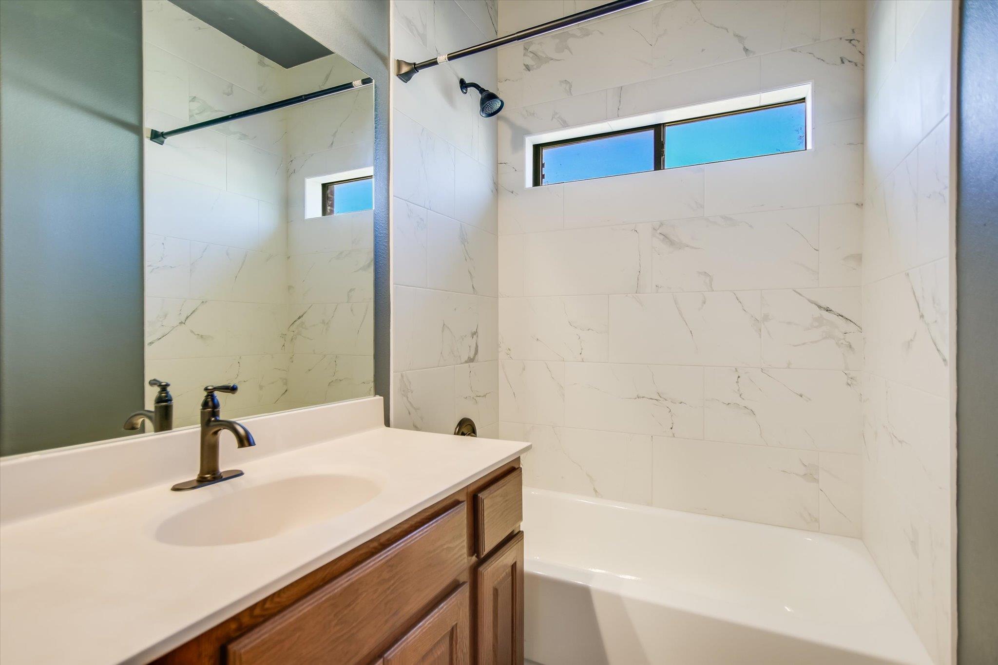 12528 Central Park Dr, Austin, TX 78732