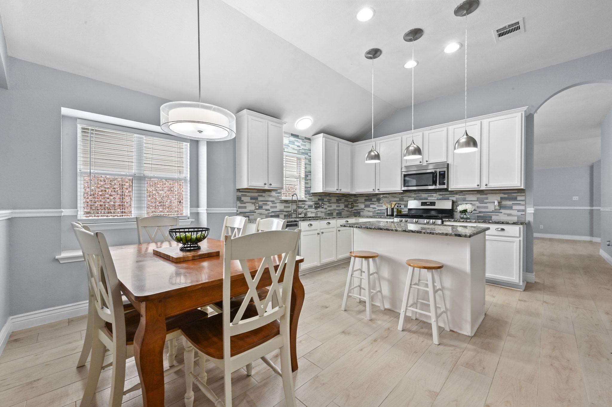 106 Pecanwood N, Kyle, TX 78640