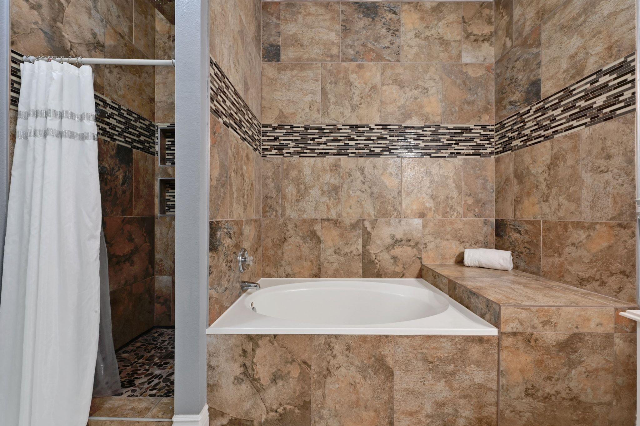 106 Pecanwood N, Kyle, TX 78640