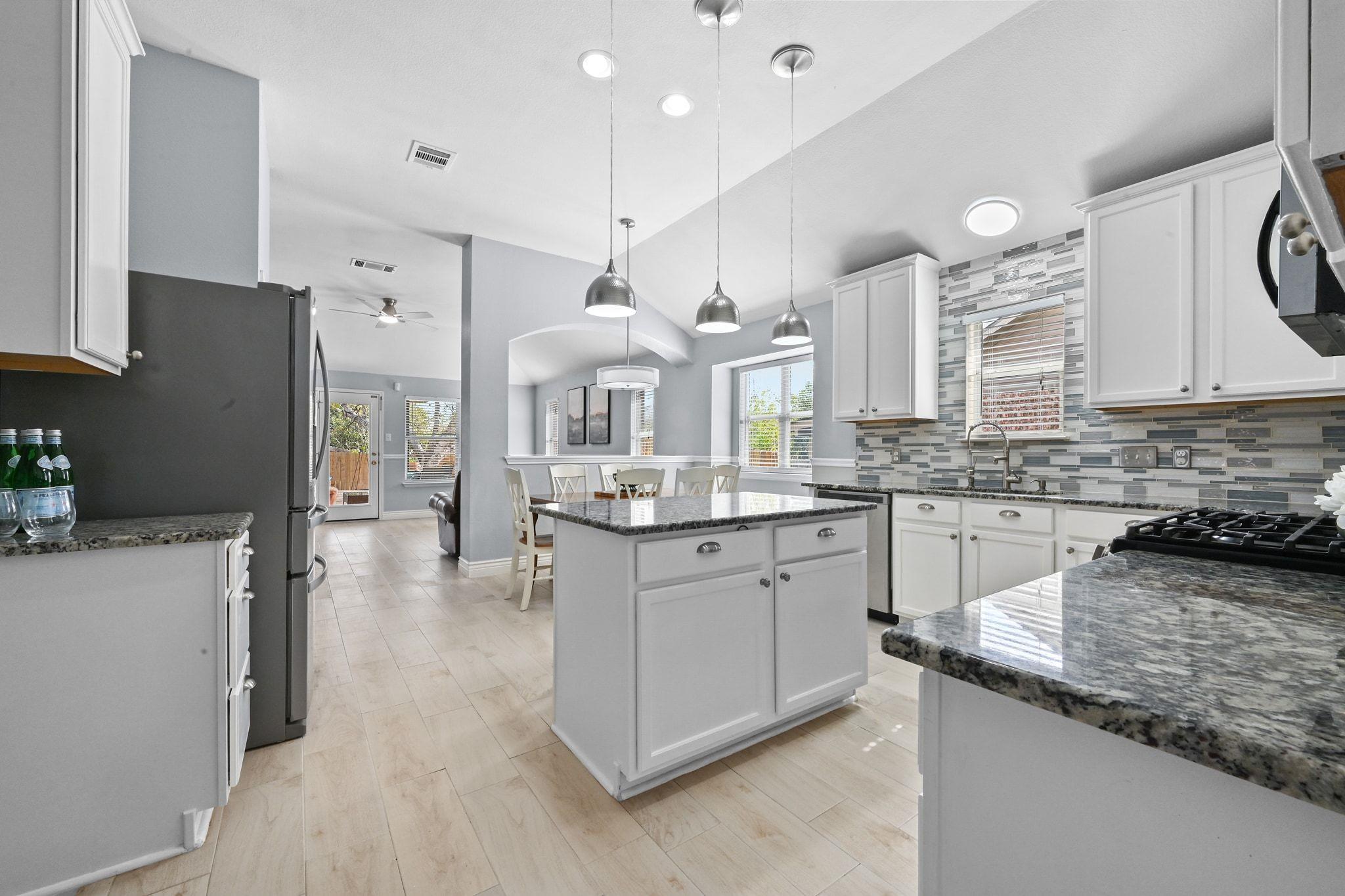 106 Pecanwood N, Kyle, TX 78640