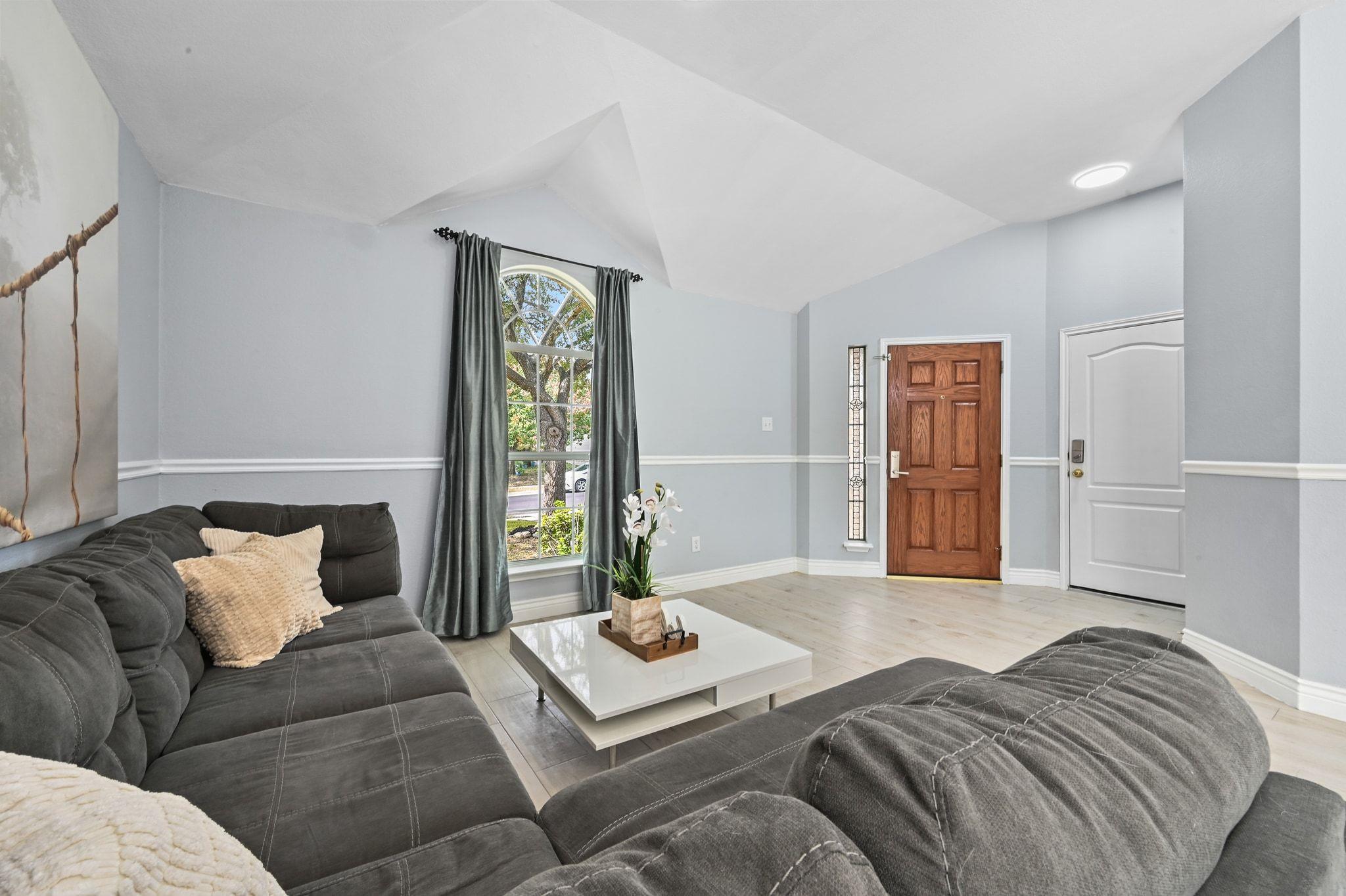 106 Pecanwood N, Kyle, TX 78640