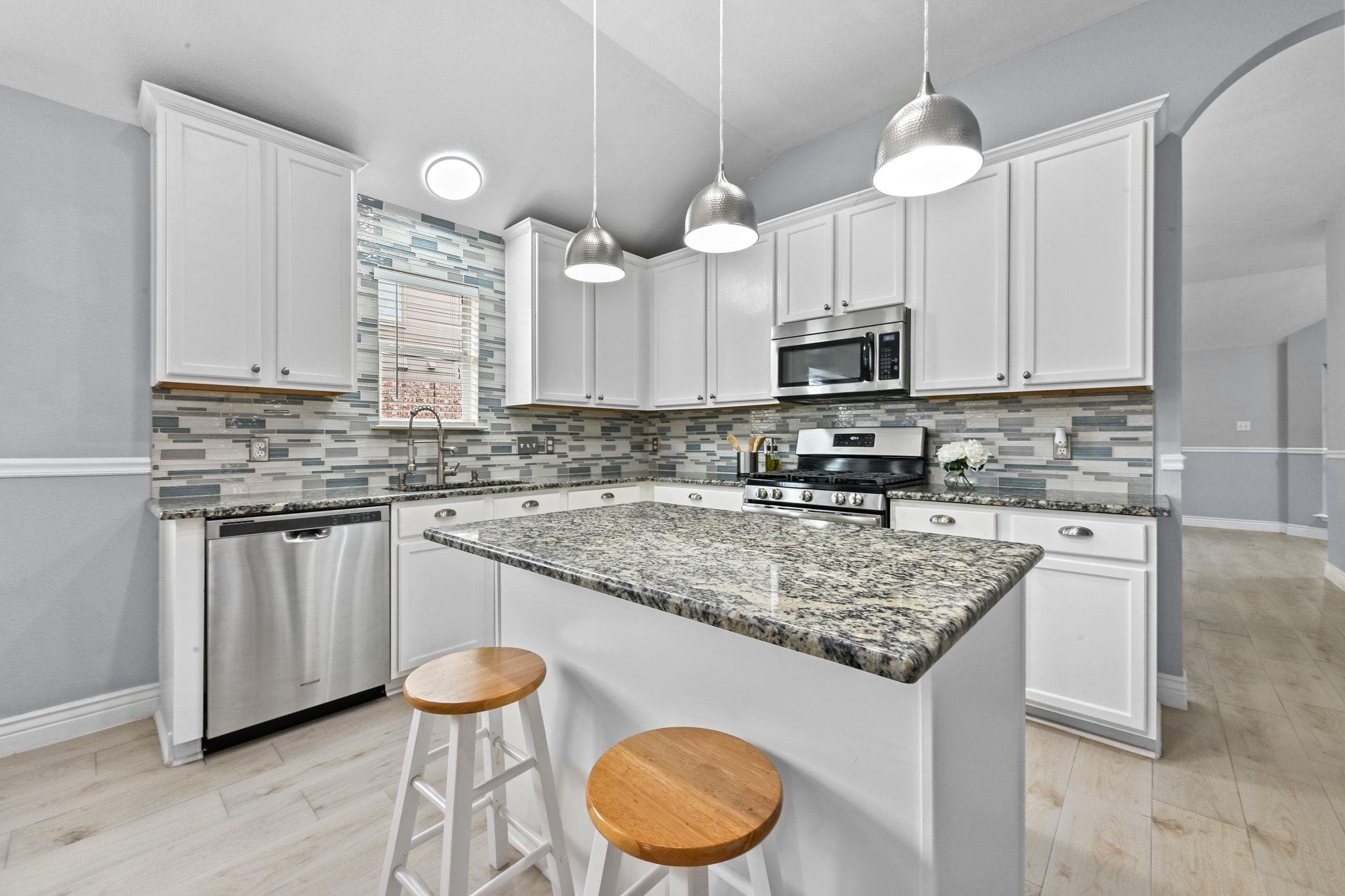 106 Pecanwood N, Kyle, TX 78640