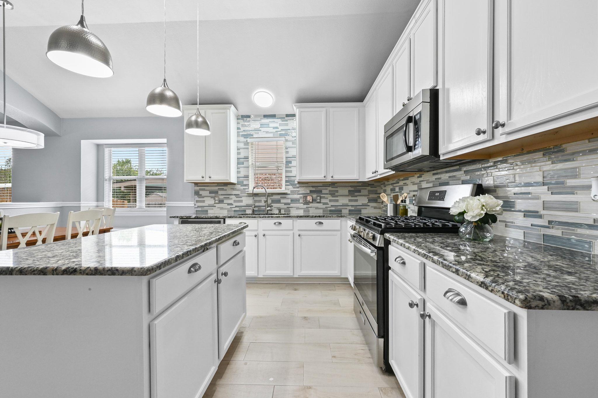 106 Pecanwood N, Kyle, TX 78640