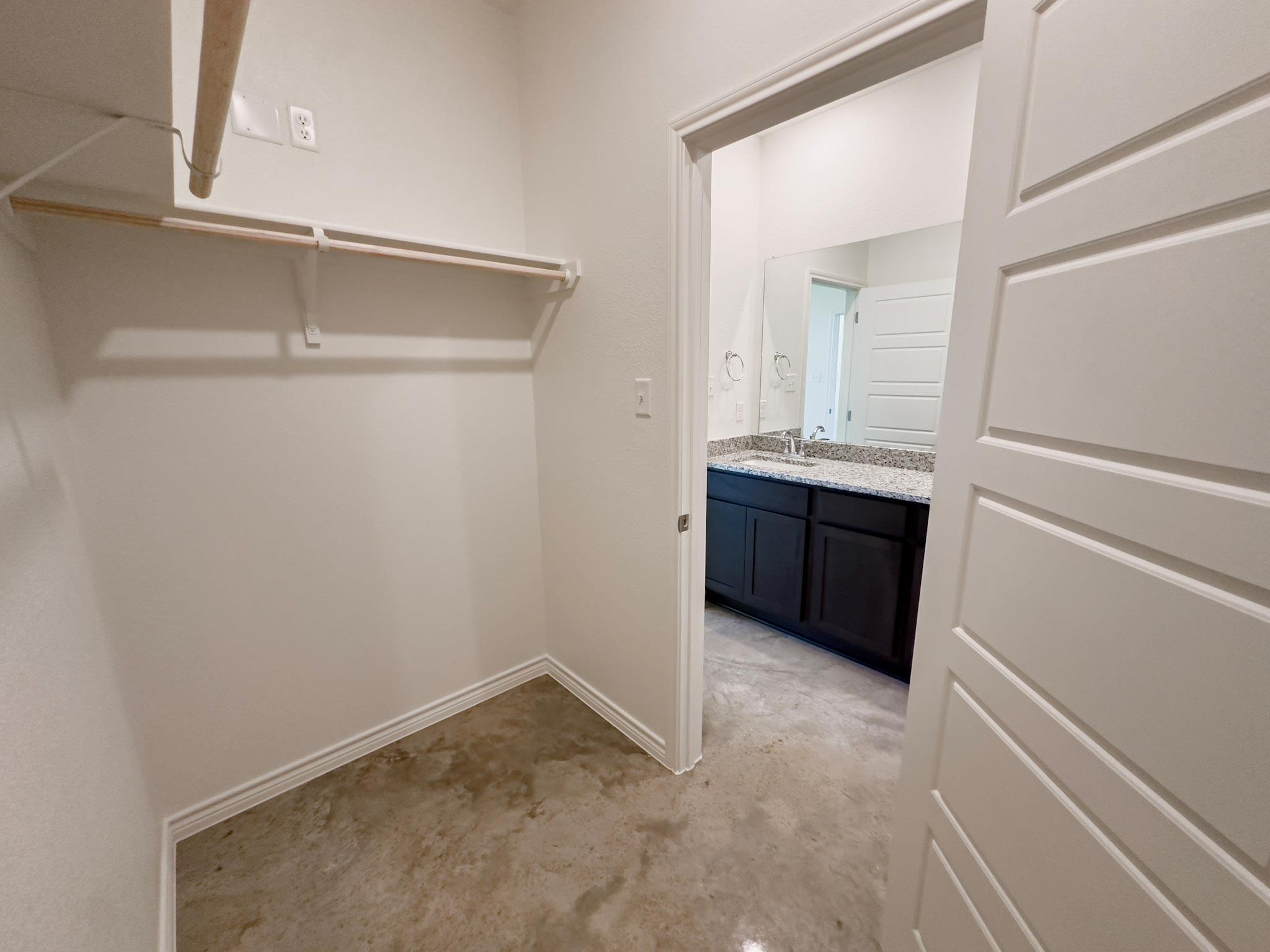 8905 Prickly Ash Dr, Killeen, TX 76542