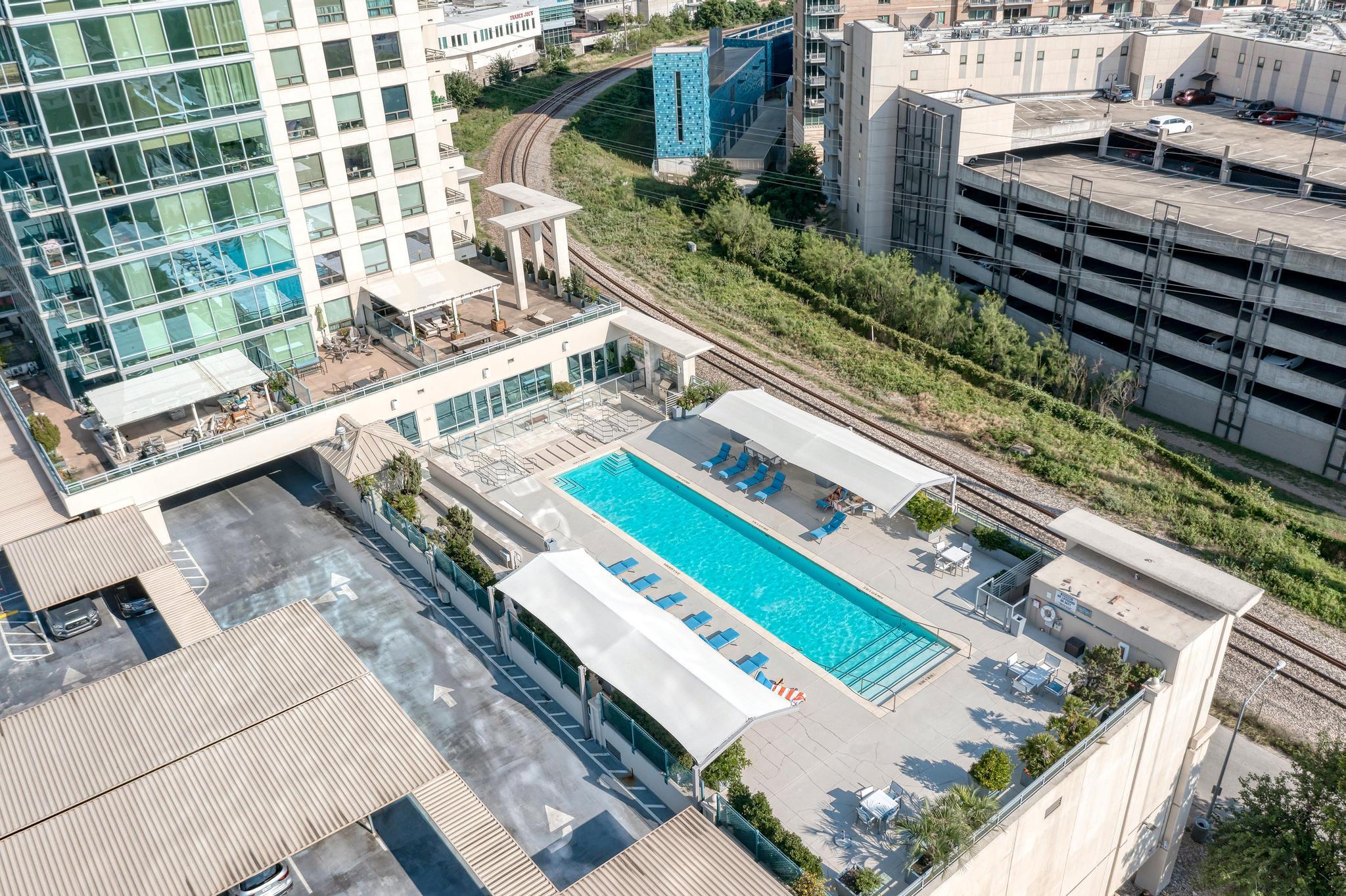 300 Bowie St # 2108, Austin, TX 78703