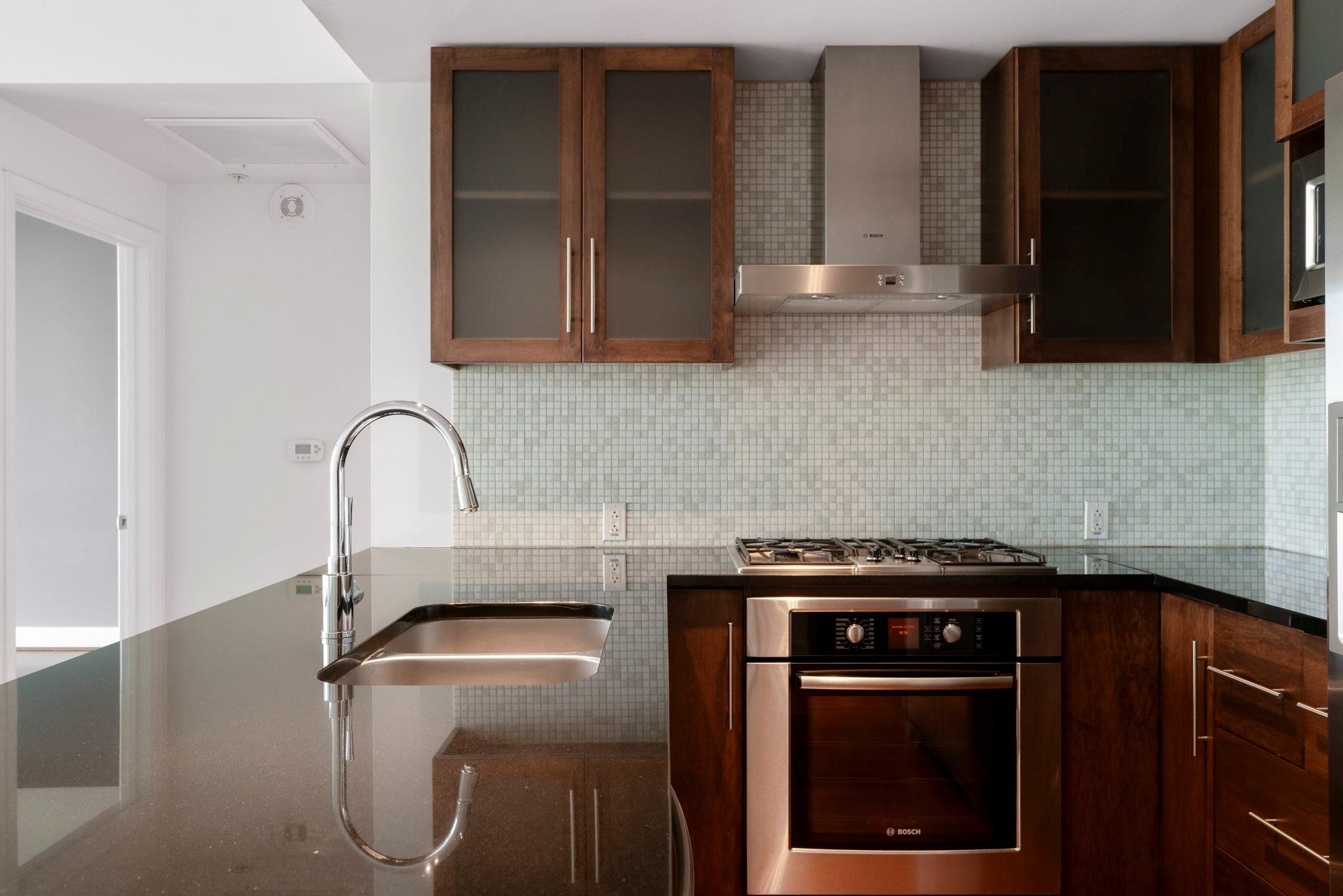 300 Bowie St # 2108, Austin, TX 78703