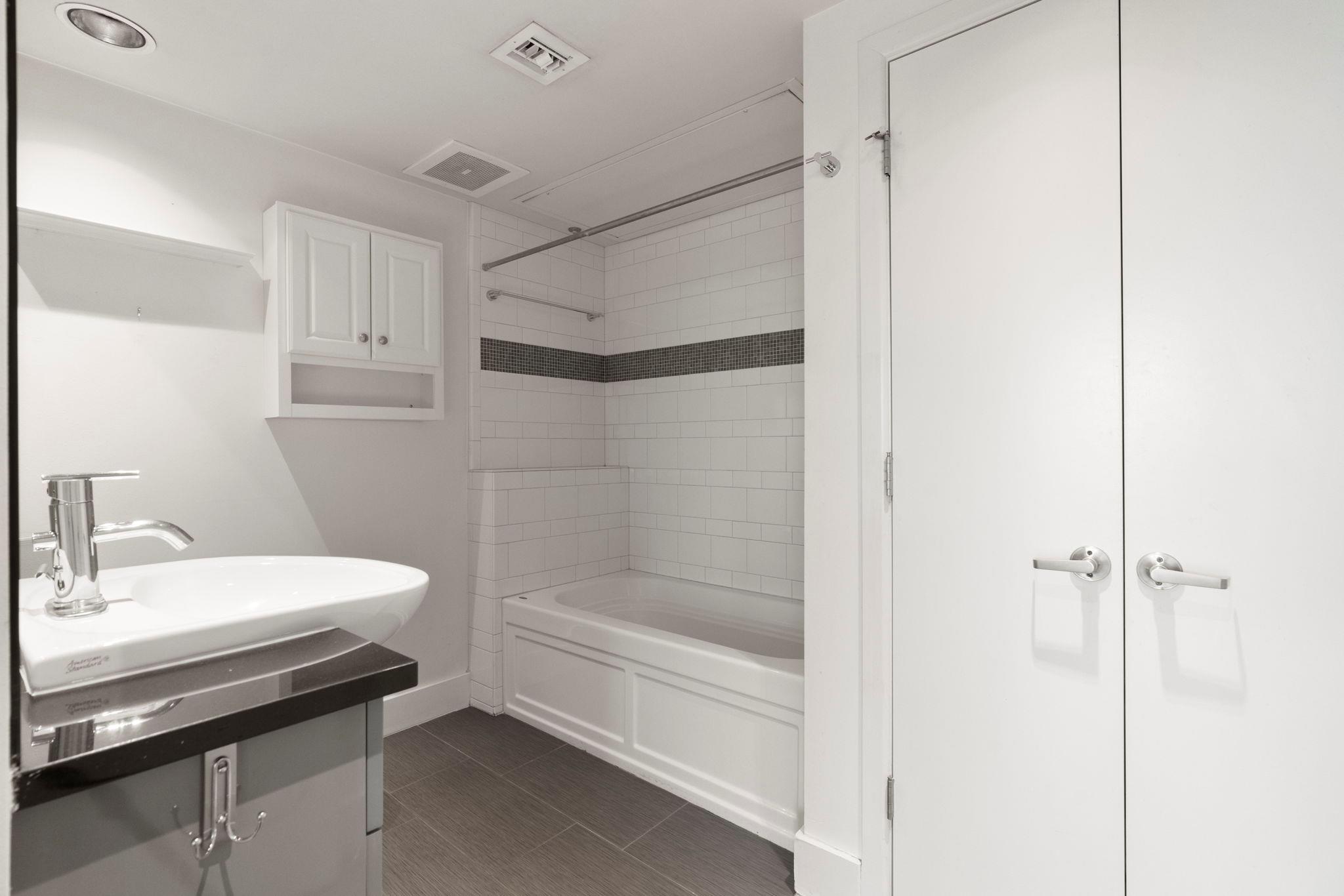 300 Bowie St # 2108, Austin, TX 78703