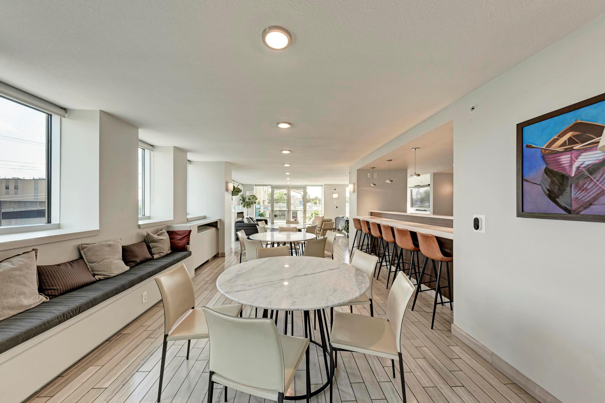 300 Bowie St # 2108, Austin, TX 78703