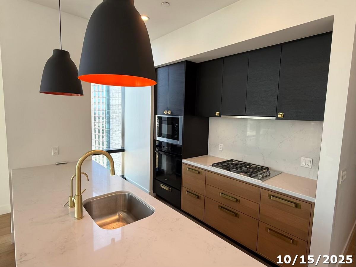 70 Rainey St # 2907, Austin, TX 78701