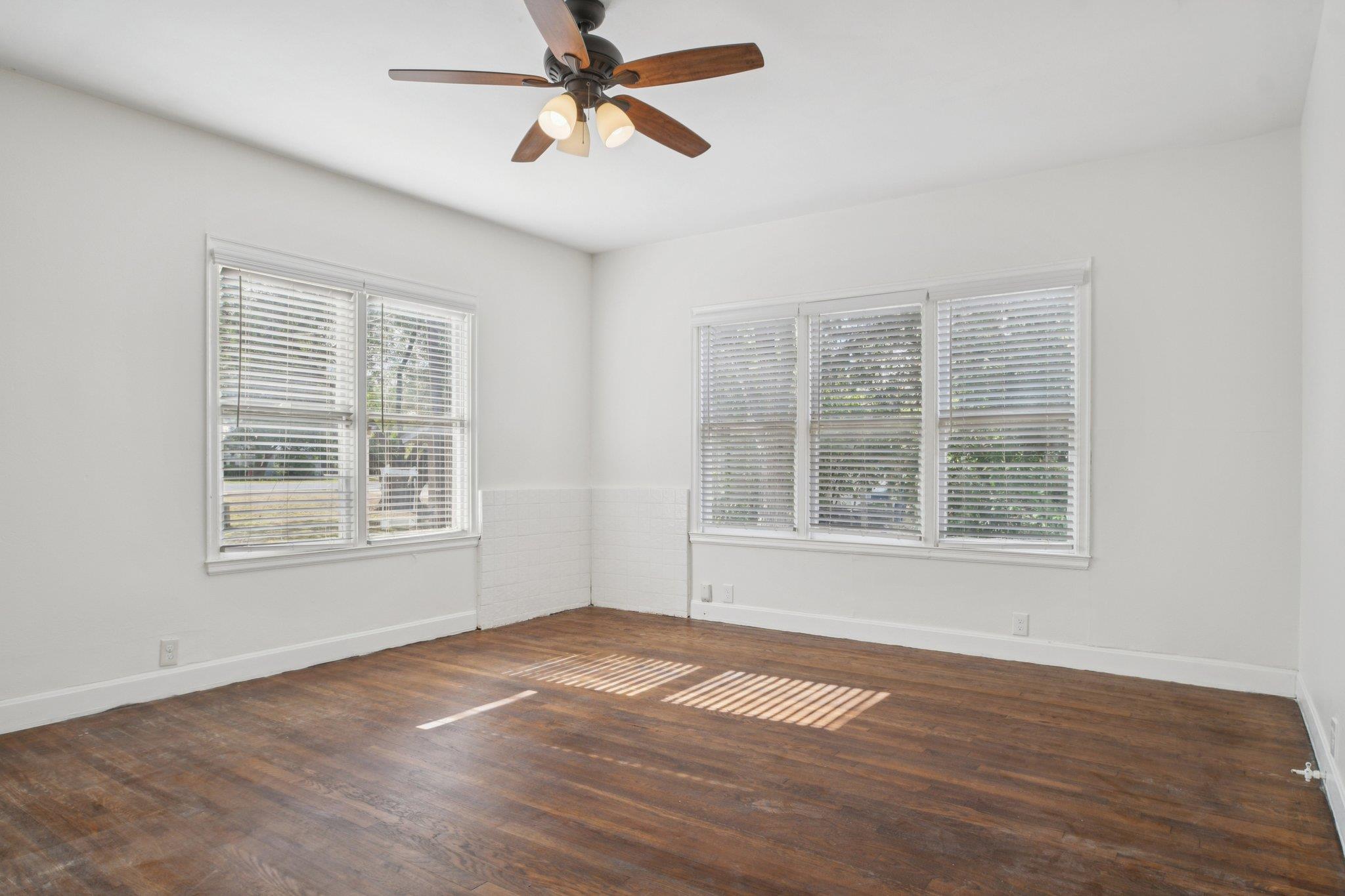 308 Taylor Rd, Elgin, TX 78621