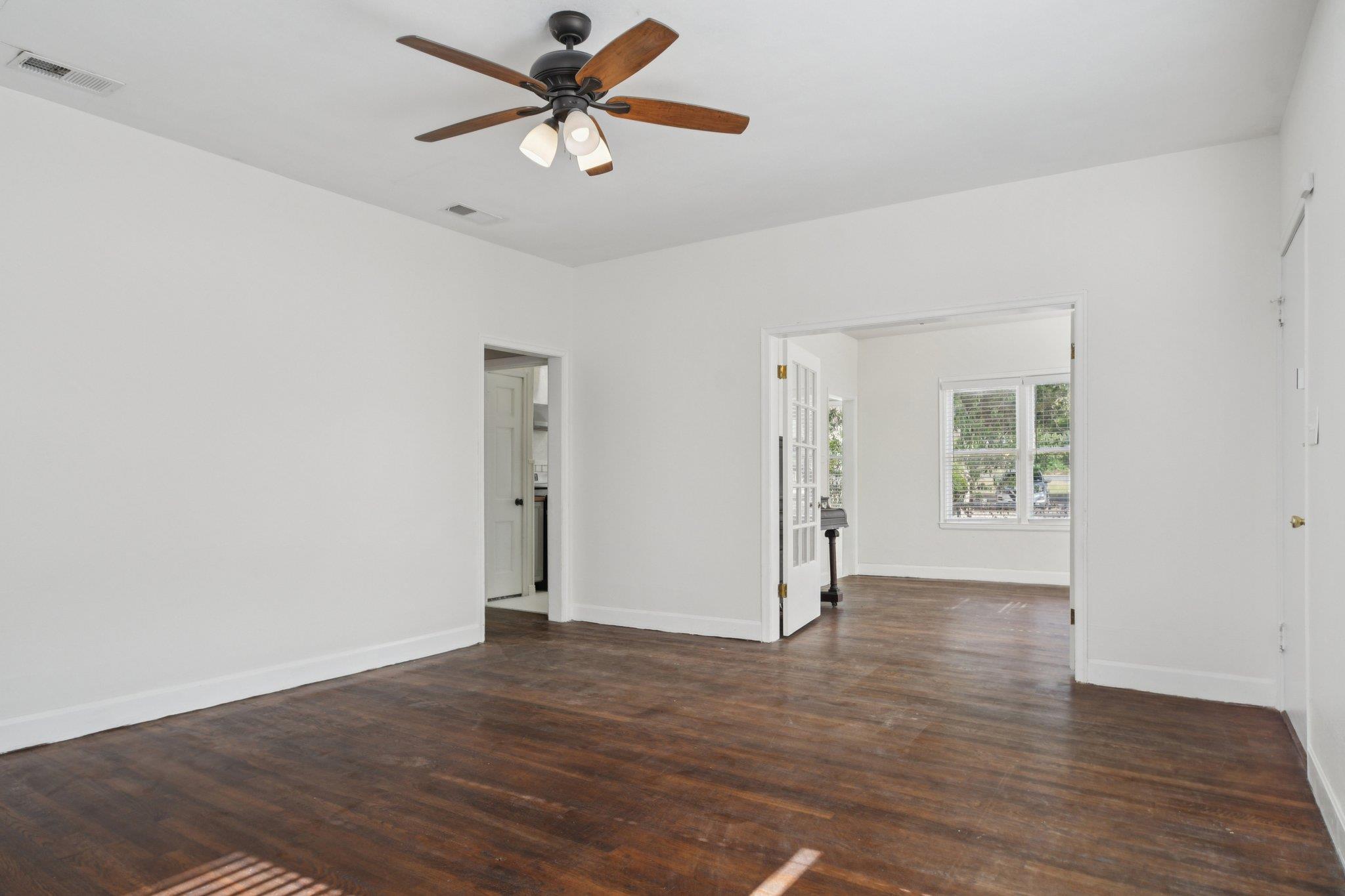 308 Taylor Rd, Elgin, TX 78621