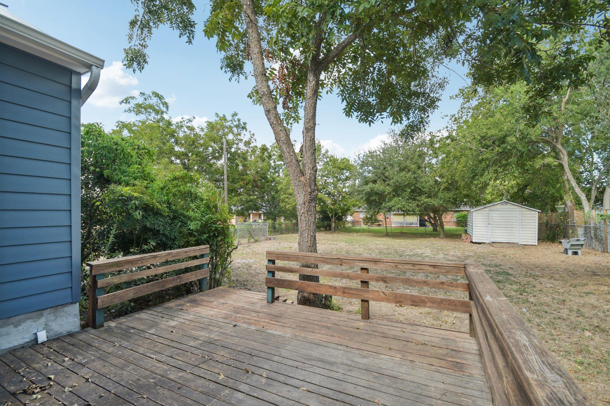 308 Taylor Rd, Elgin, TX 78621