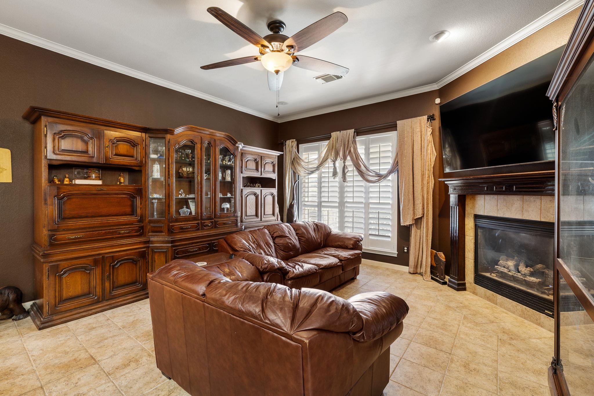 2908 Stonecreek Dr, Round Rock, TX 78681