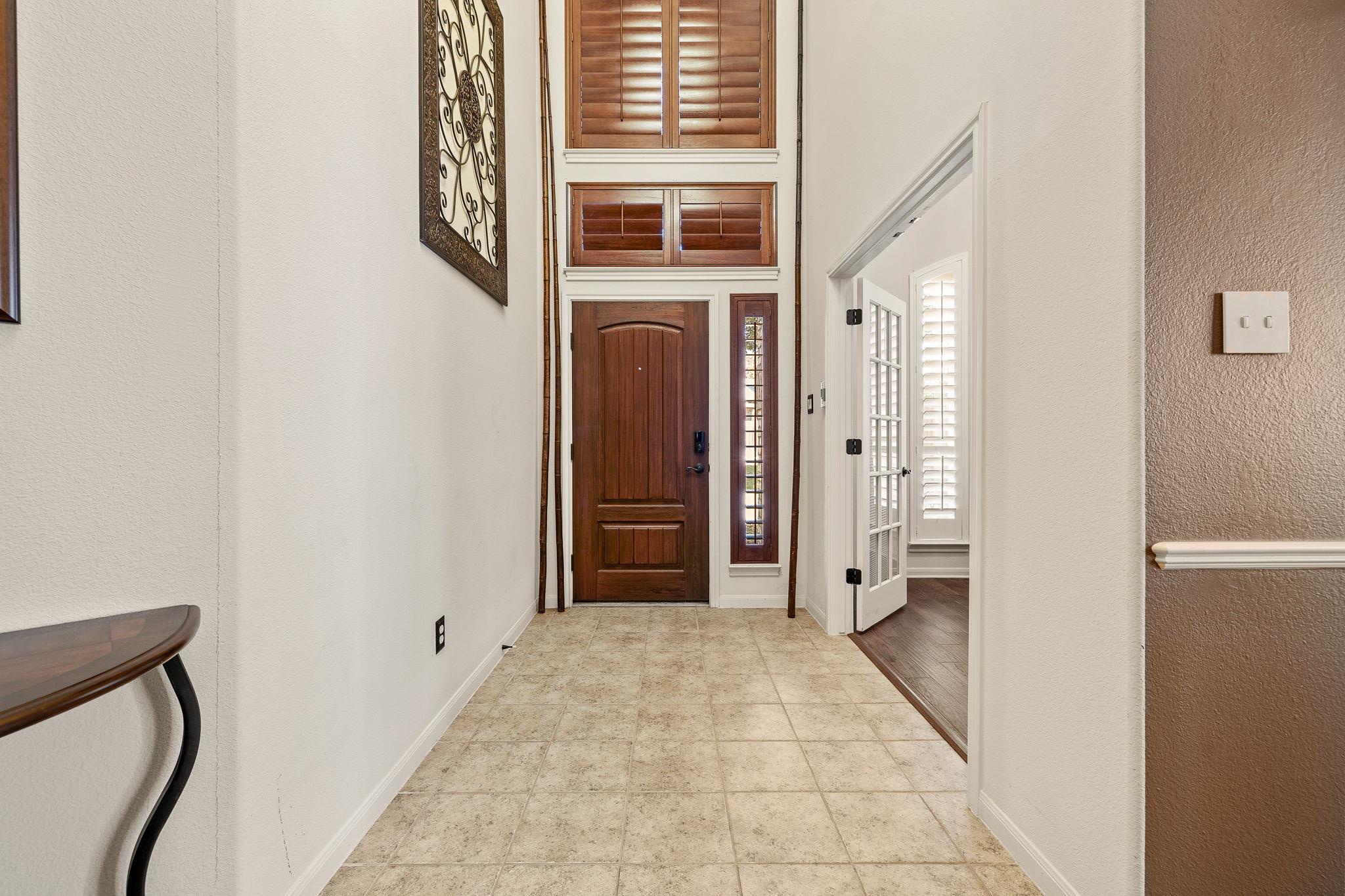 2908 Stonecreek Dr, Round Rock, TX 78681