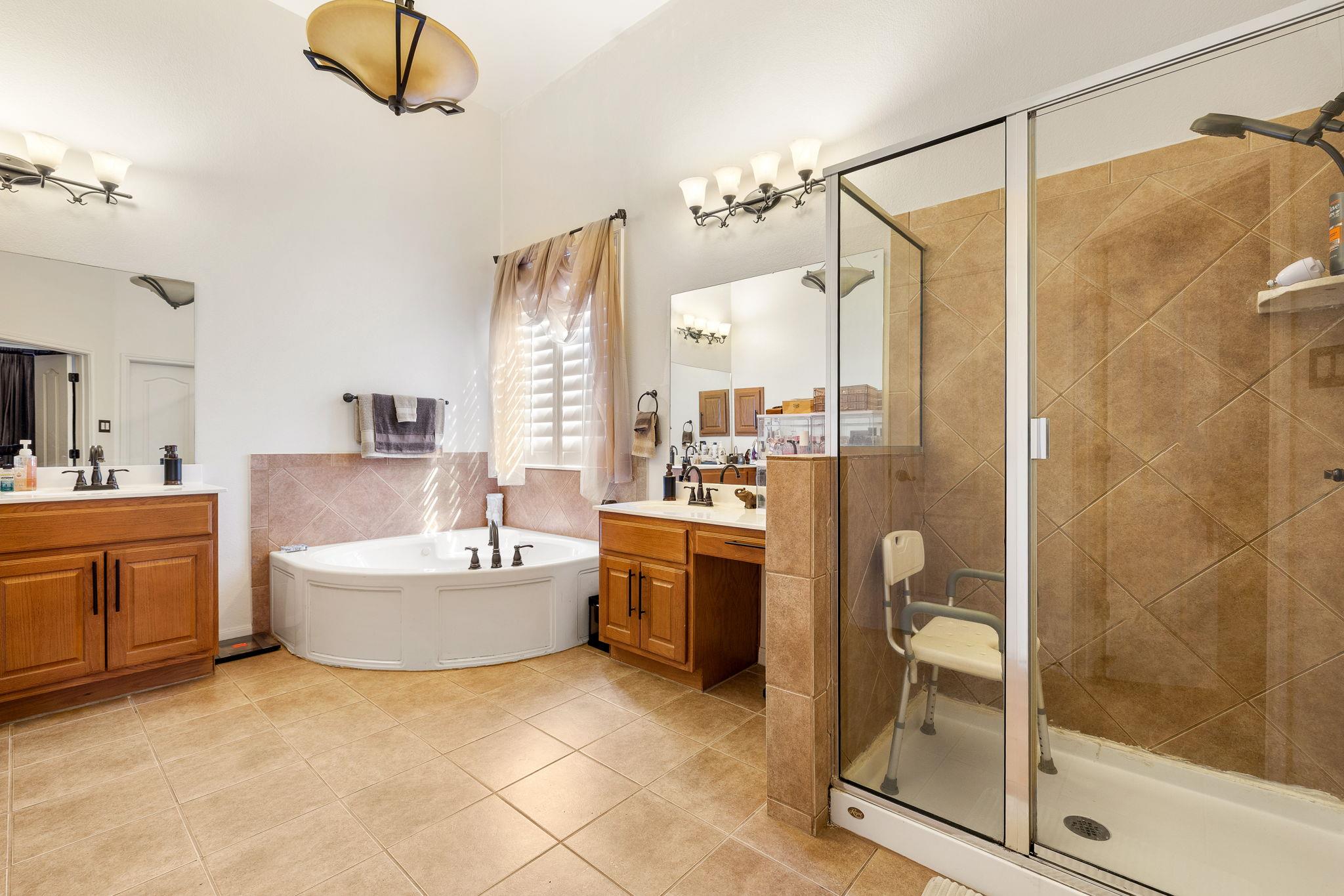 2908 Stonecreek Dr, Round Rock, TX 78681